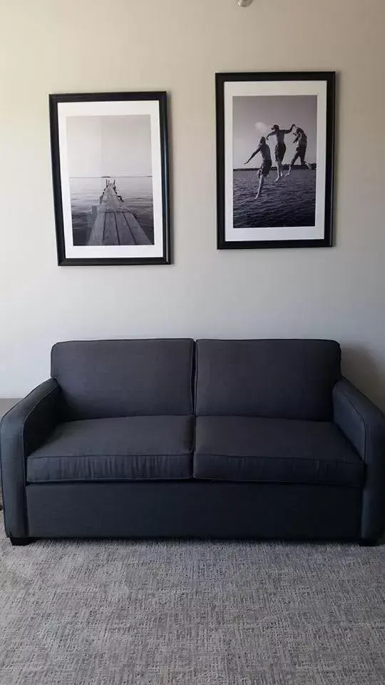 Seating Area in Lakes Inn at Dunvilla