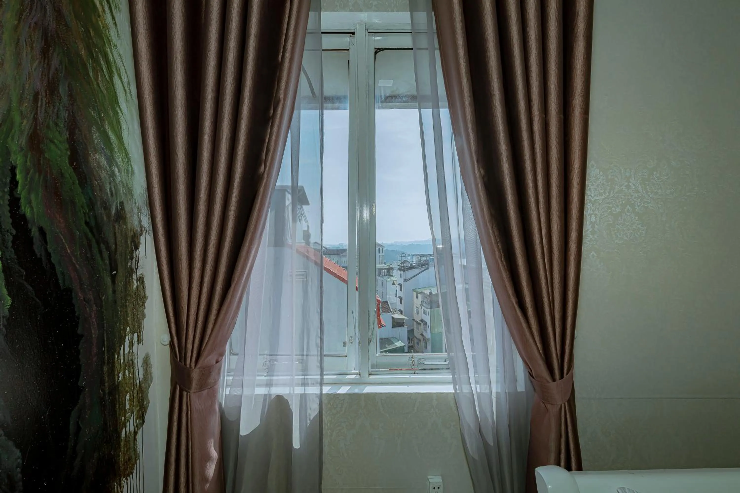 Ken's Backpackers Hotel