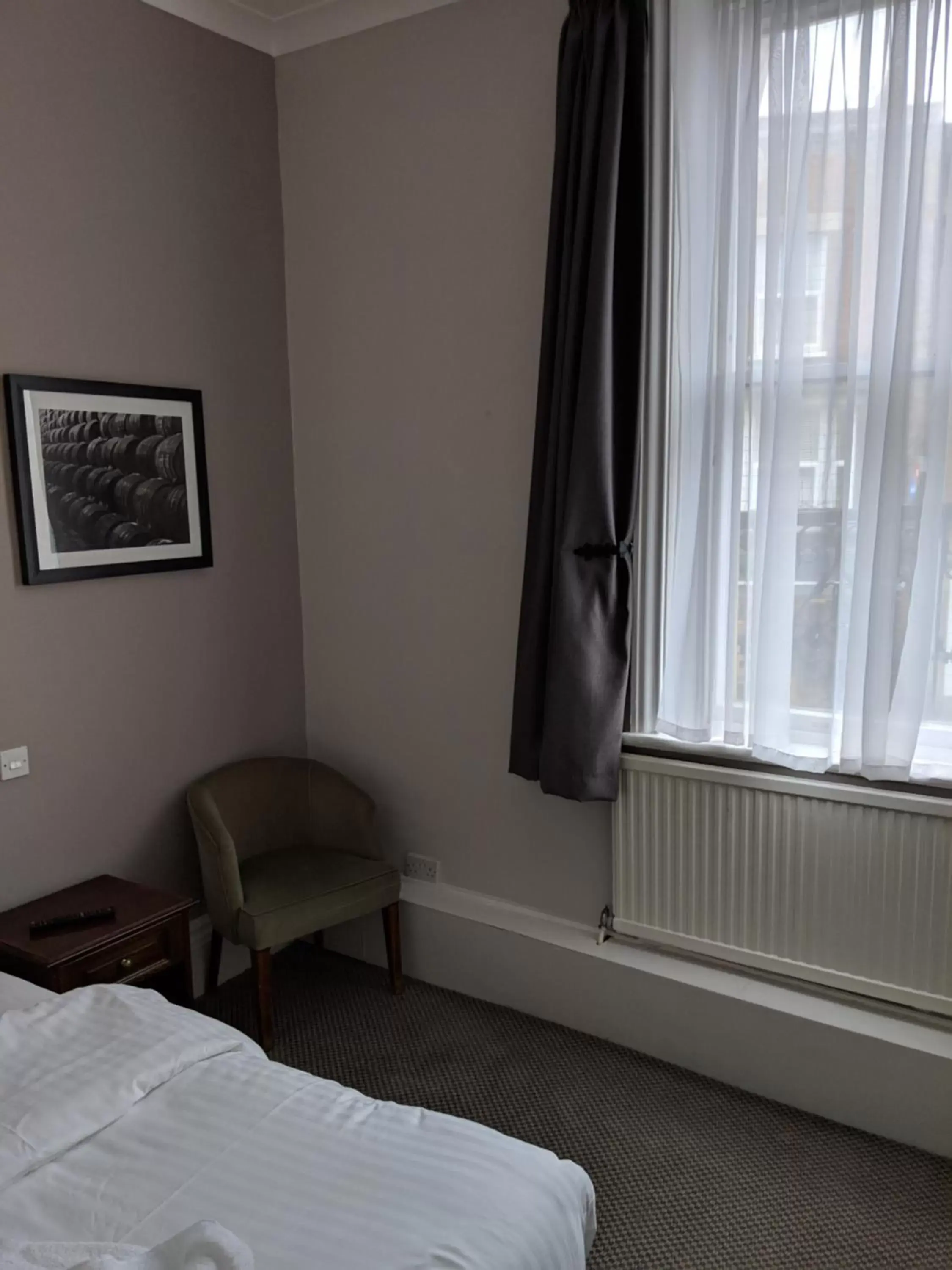 Photo of the whole room, Bed in White Hart, Andover by Marston's Inns Photo of the whole room, Bed in White Hart, Andover by Marston's Inns