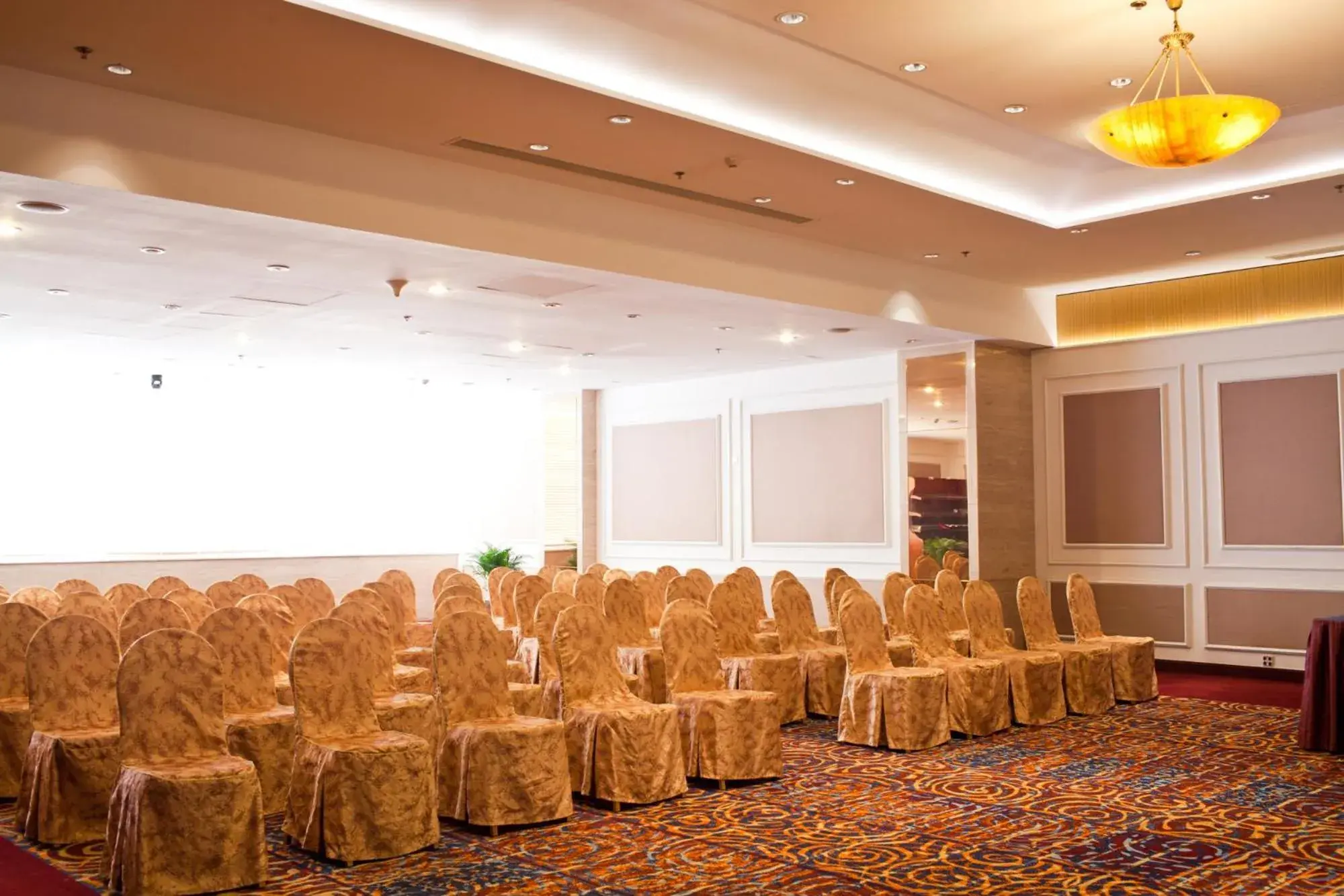 Meeting/conference room in Vissai Saigon Hotel