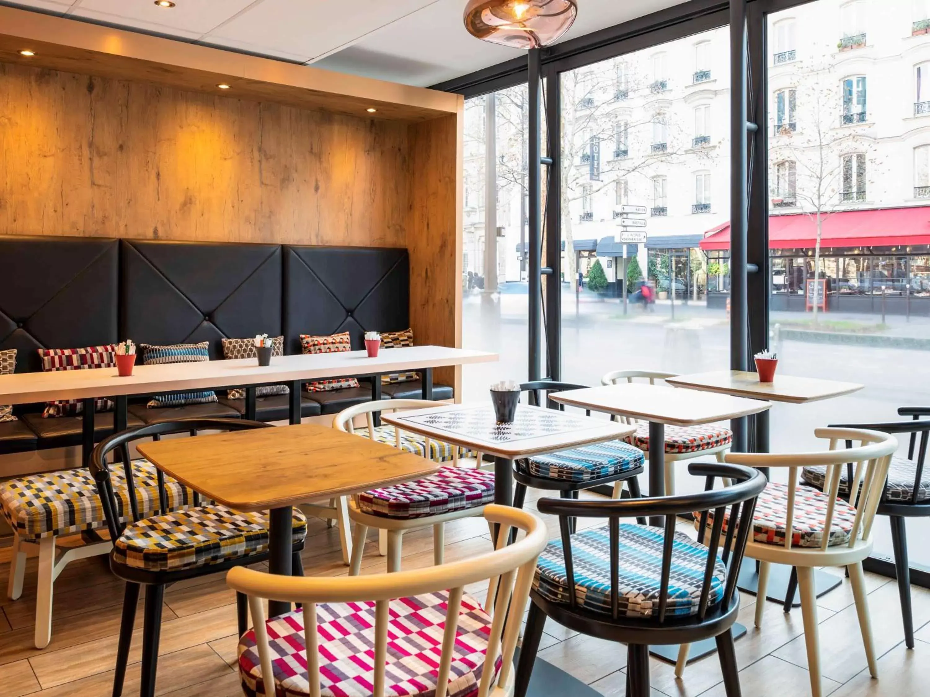 Lounge or bar, Restaurant/Places to Eat in ibis Paris Gare de Lyon Diderot