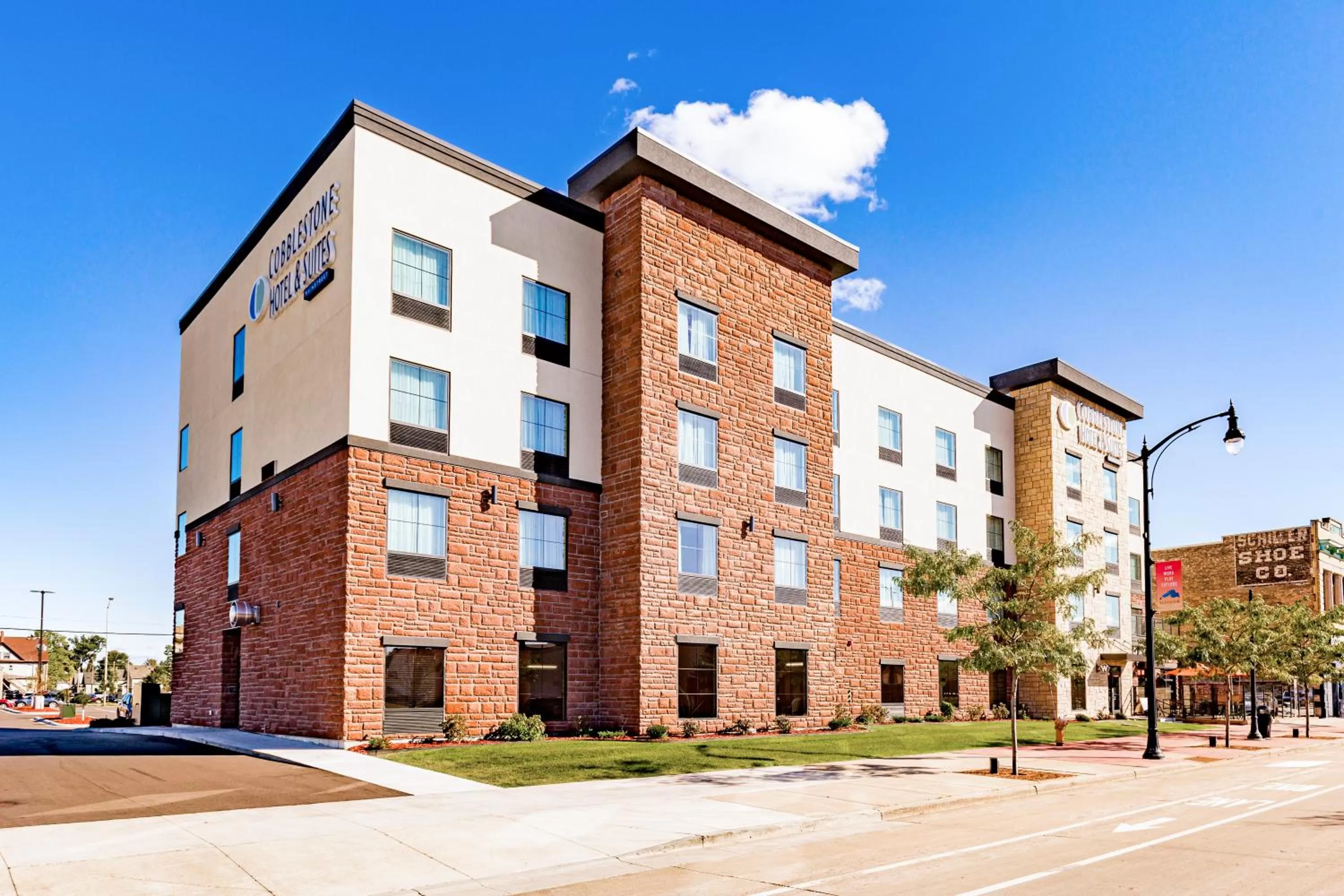 Property building in Cobblestone Hotel & Suites - Superior Duluth