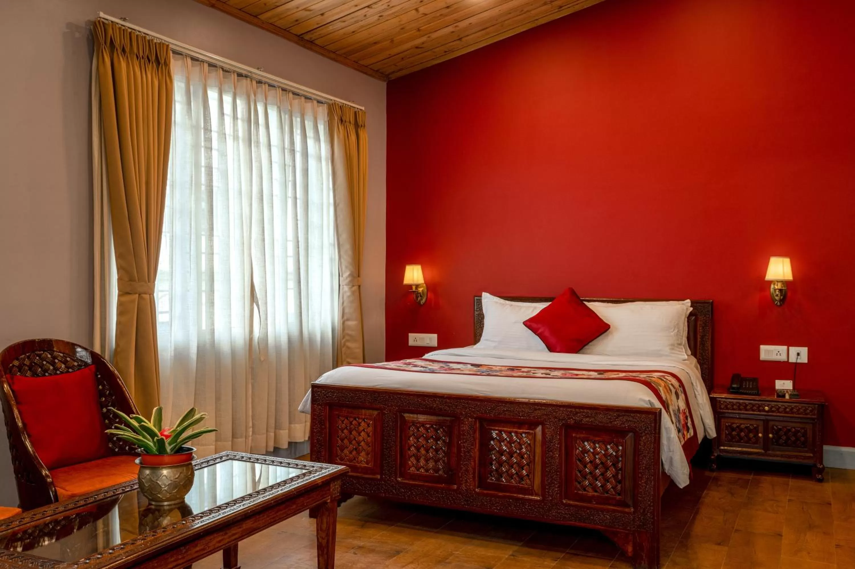 Photo of the whole room, Bed in Mount Conifer Suites & Spa