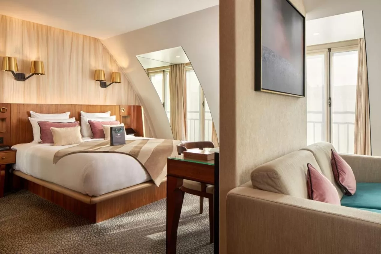 Photo of the whole room, Bed in Maison Albar - Le Pont-Neuf