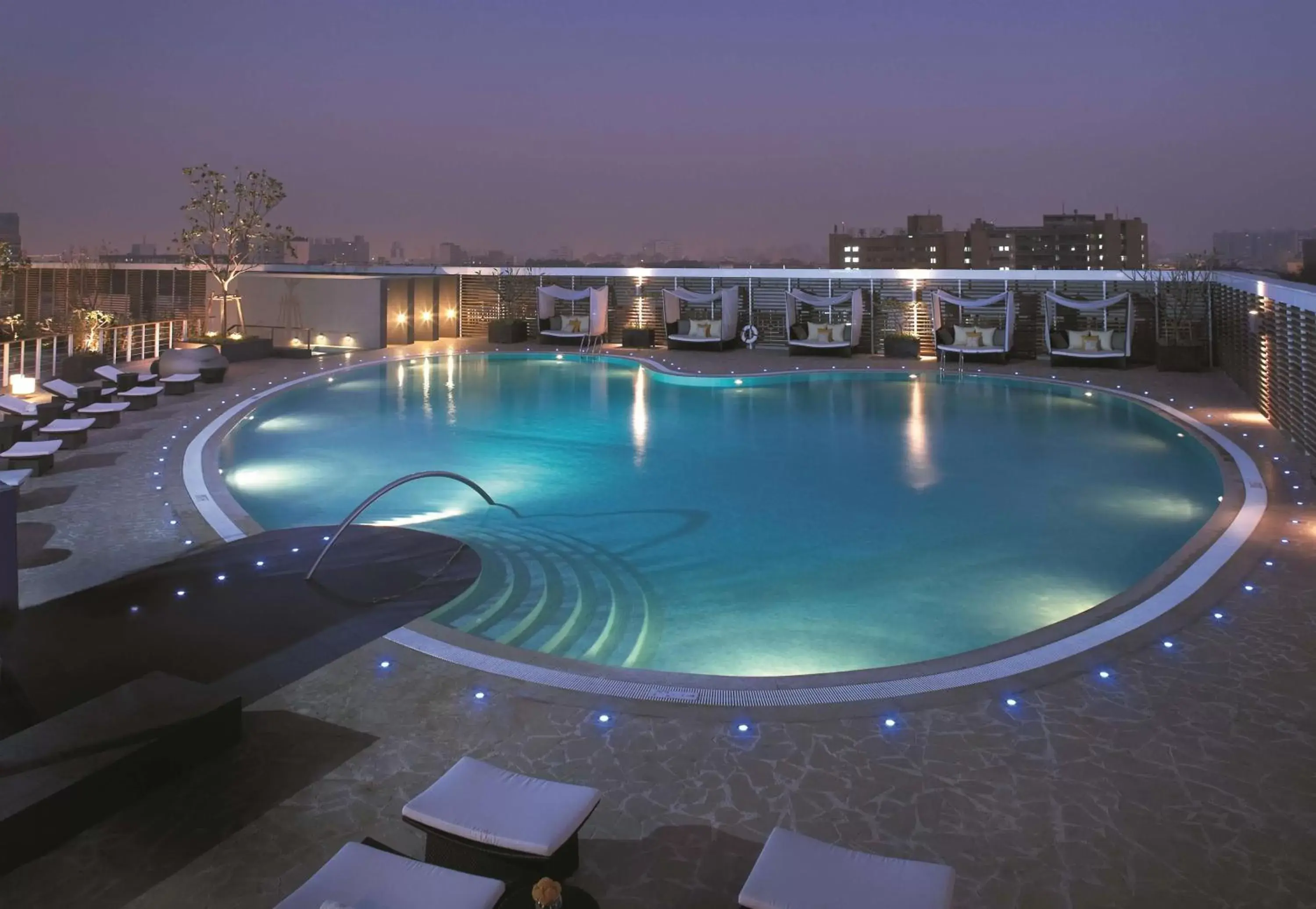 On site, Swimming Pool in Shangri-La Far Eastern Tainan