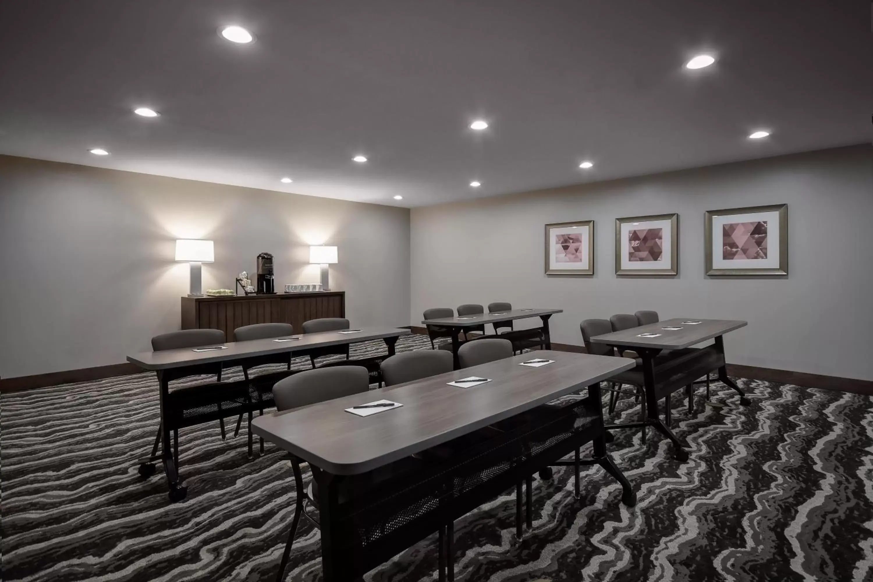 Meeting/conference room in Staybridge Suites - Holland, an IHG Hotel