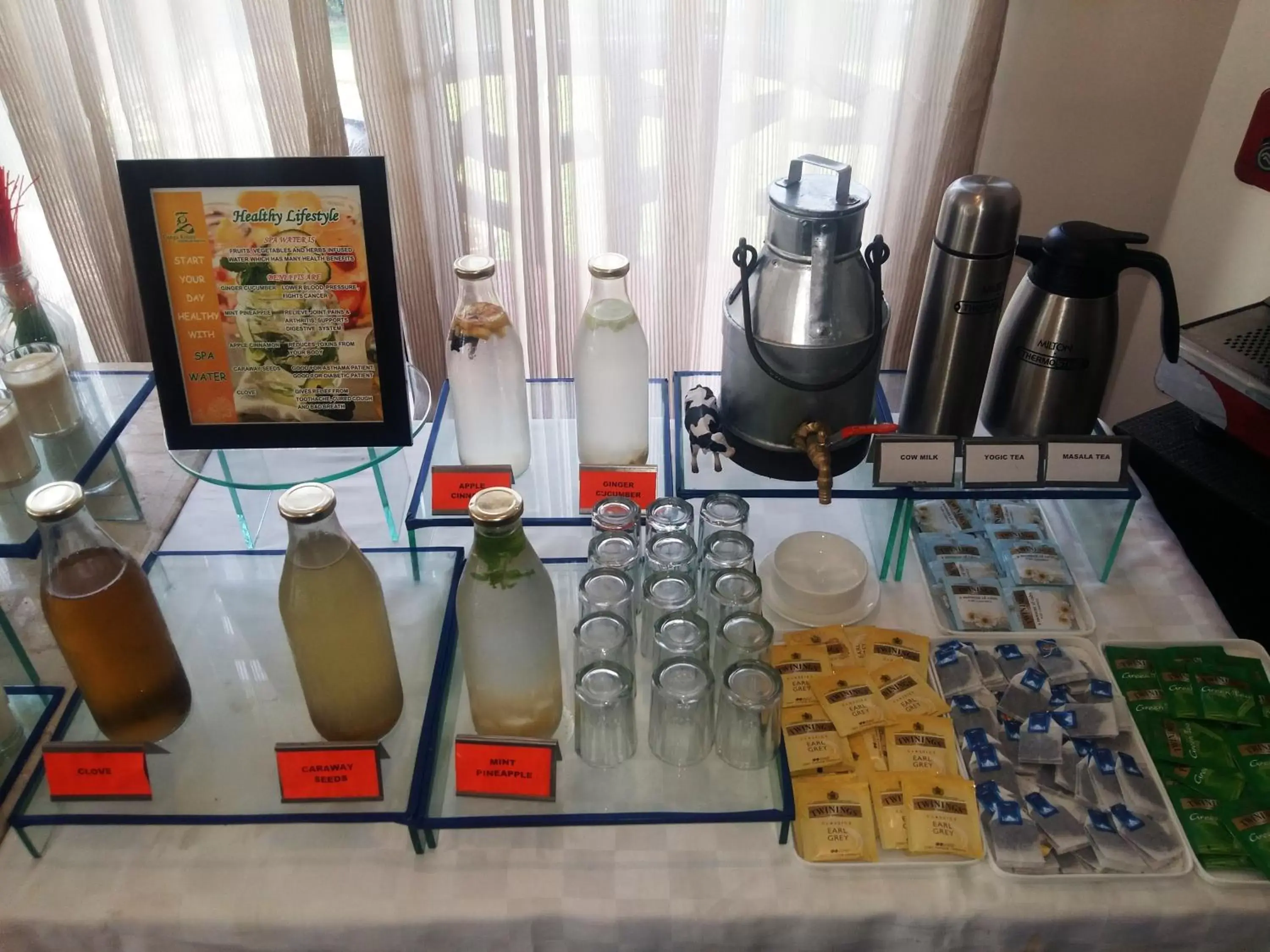 Continental breakfast, Kitchen/Kitchenette in GANGA KINARE- A Riverside Boutique Resort, Rishikesh