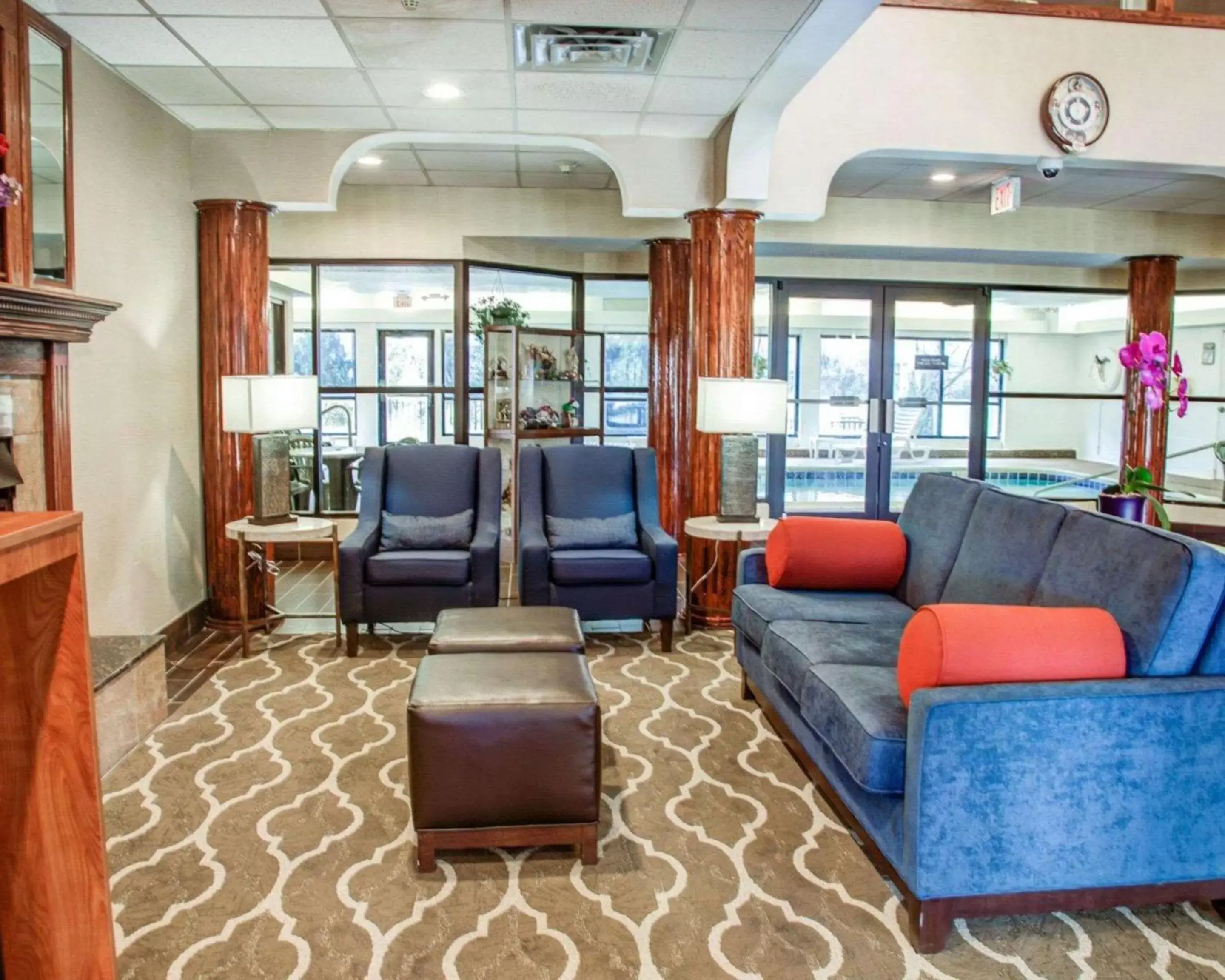 Lobby or reception, Seating Area in Comfort Suites Lombard/Addison