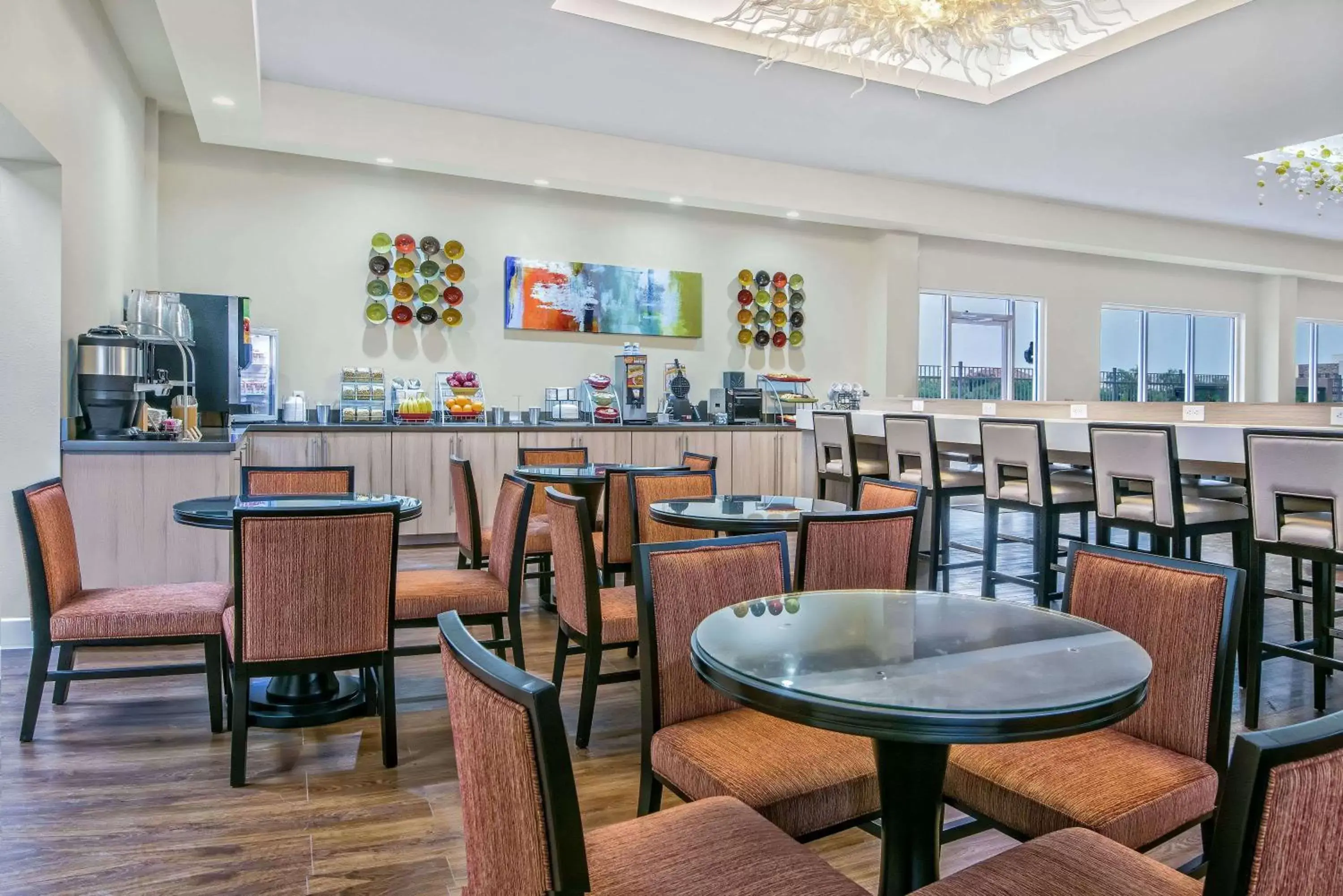 Restaurant/Places to Eat in Hawthorn Suites by Wyndham McAllen