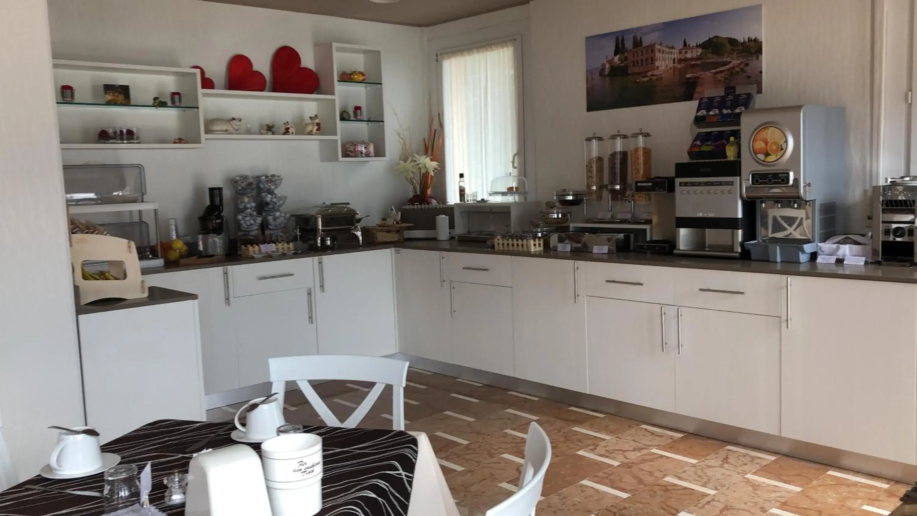 Lounge or bar, Kitchen/Kitchenette in Hotel Casa Marinella