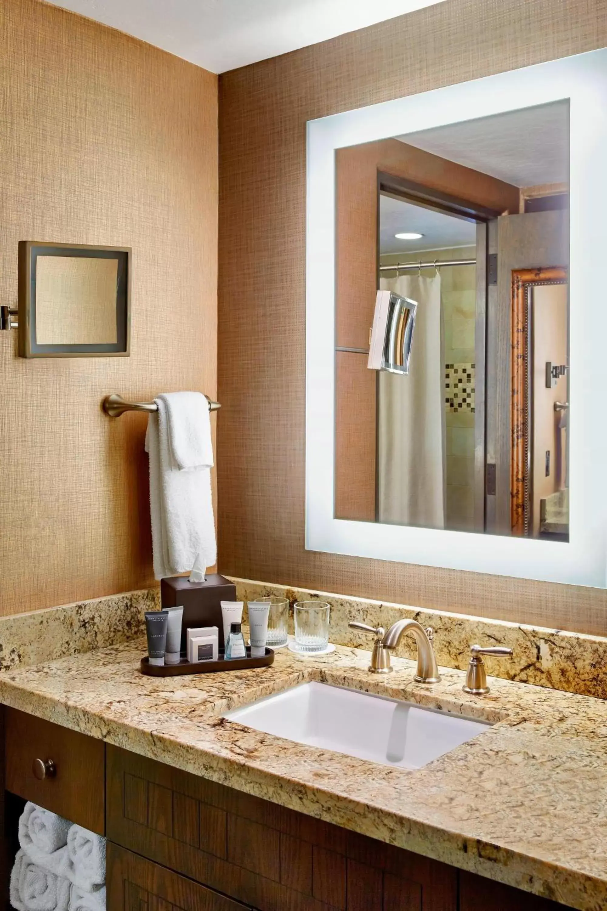 Bathroom in JW Marriott Scottsdale Camelback Inn Resort & Spa