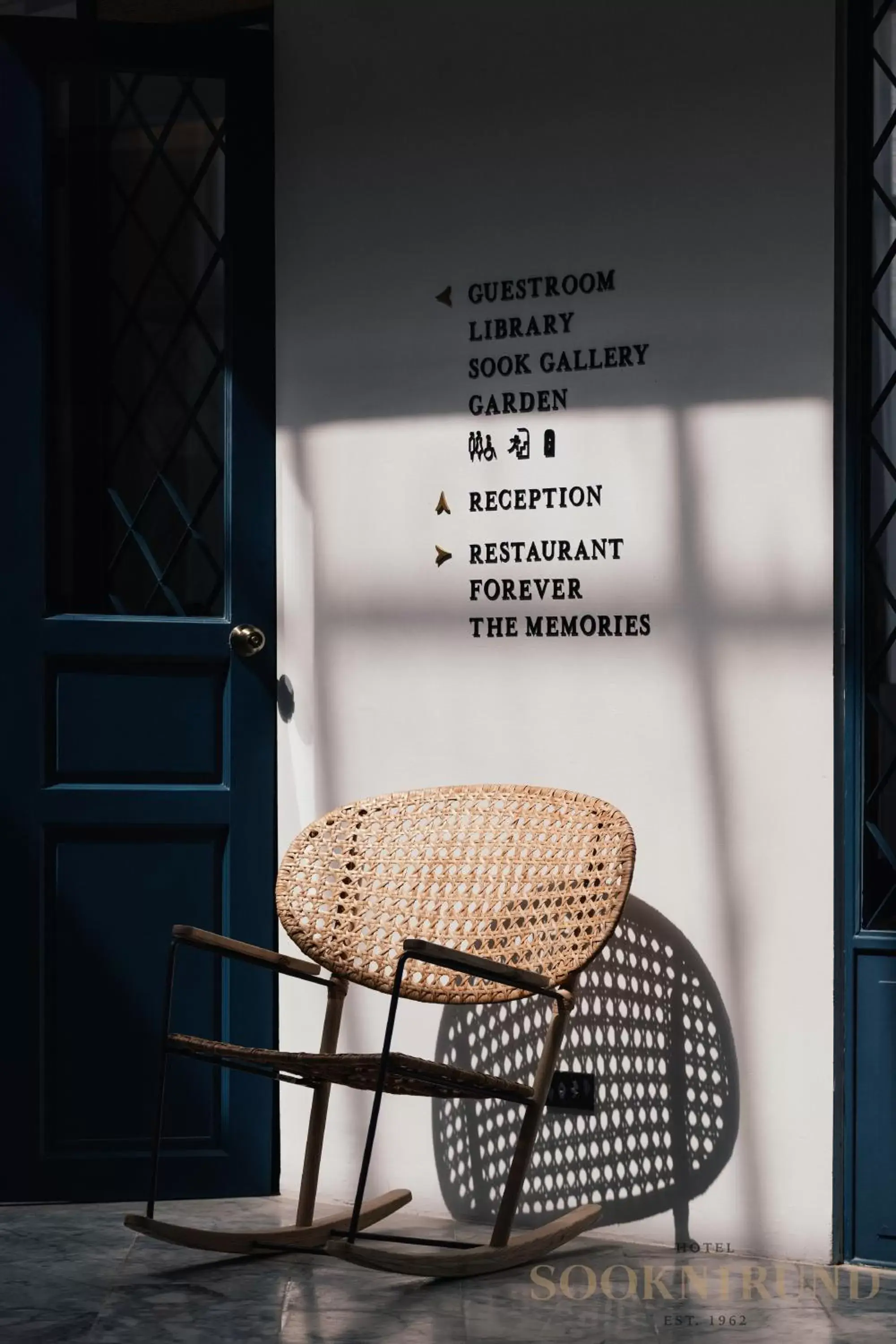 Restaurant/places to eat in SOOKNIRUND HOTEL Restaurant/places to eat in SOOKNIRUND HOTEL