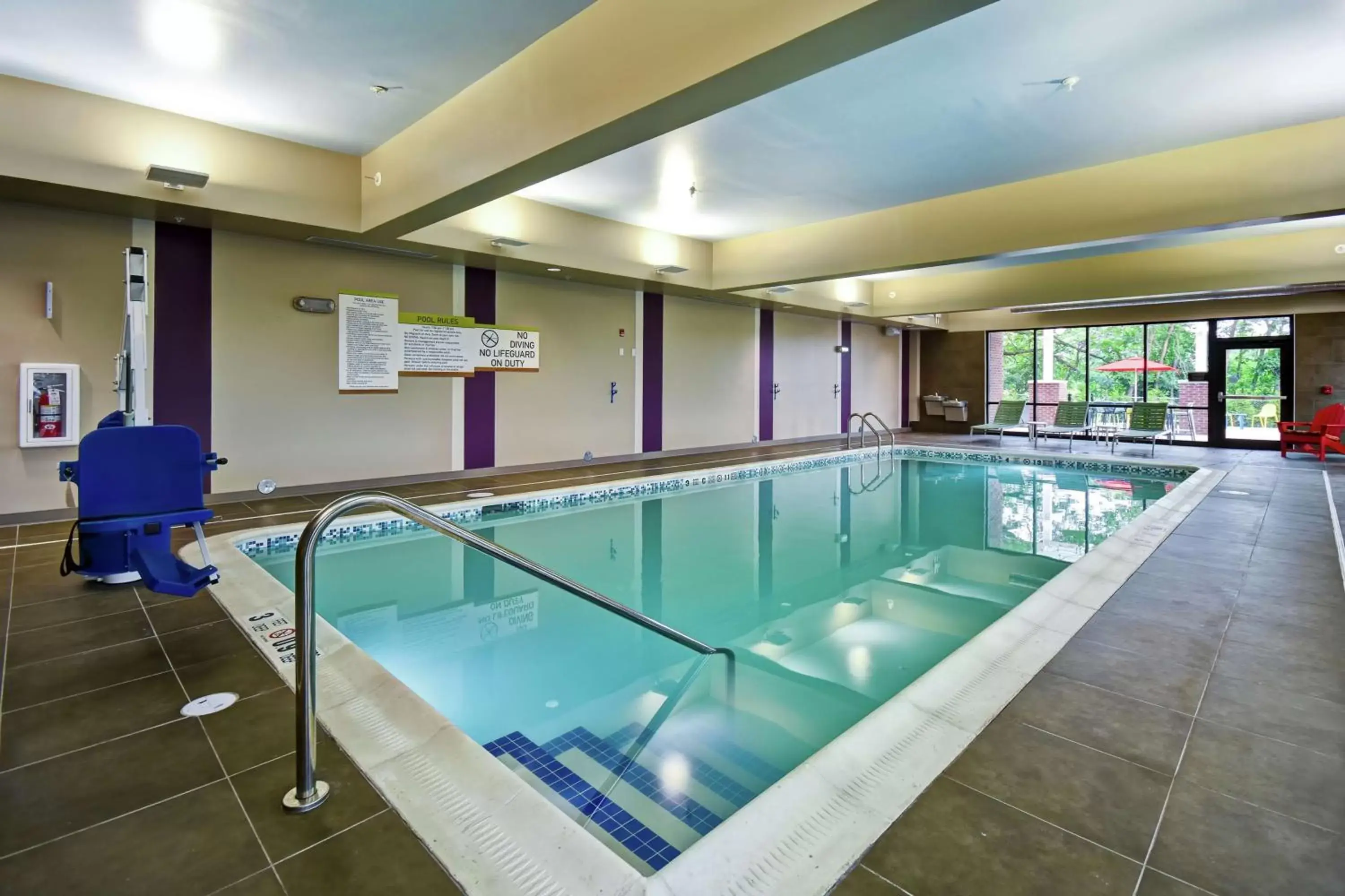 Swimming Pool in Home2 Suites By Hilton Amherst Buffalo