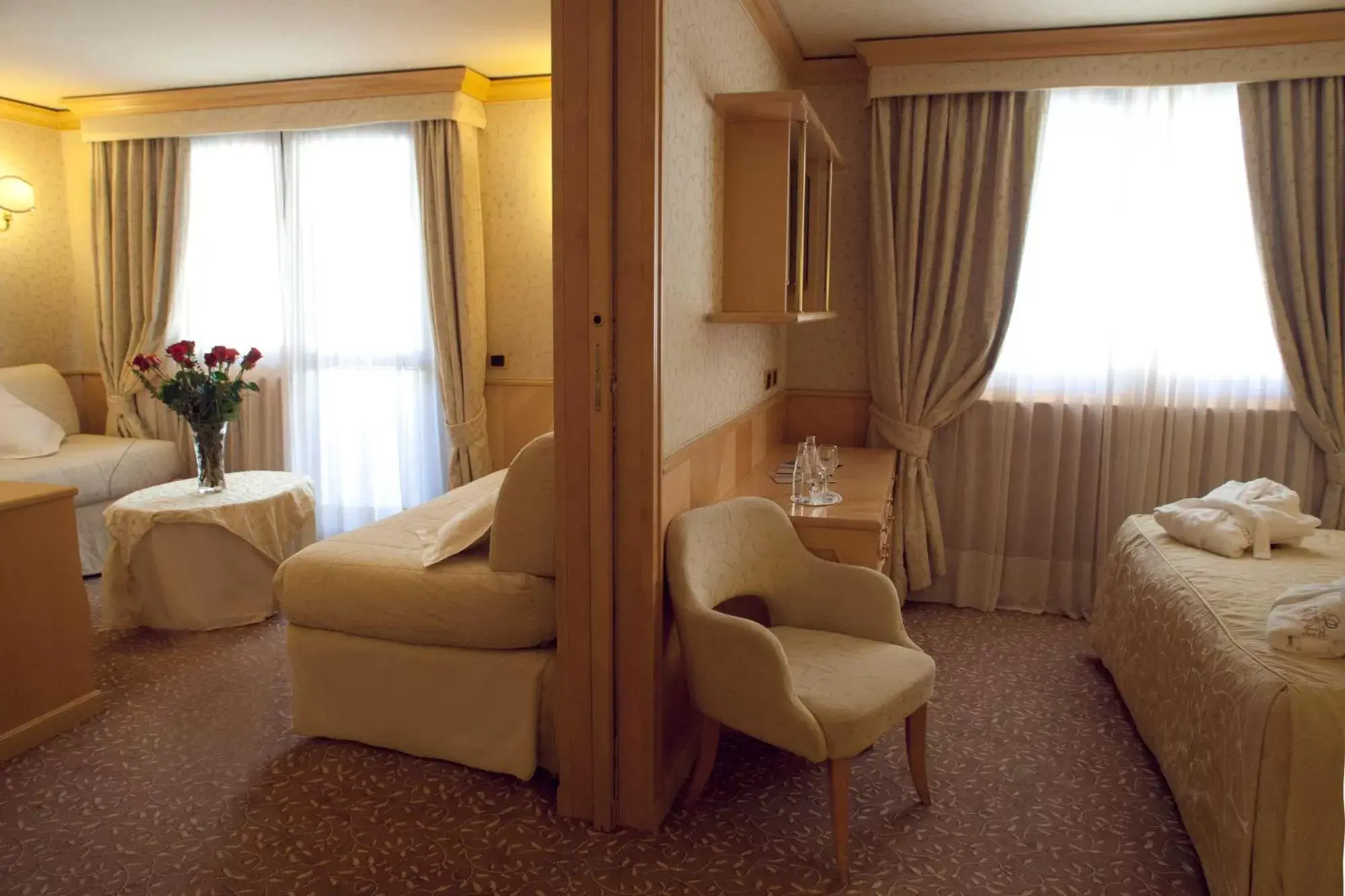 Bedroom, Seating Area in Hotel Spinale