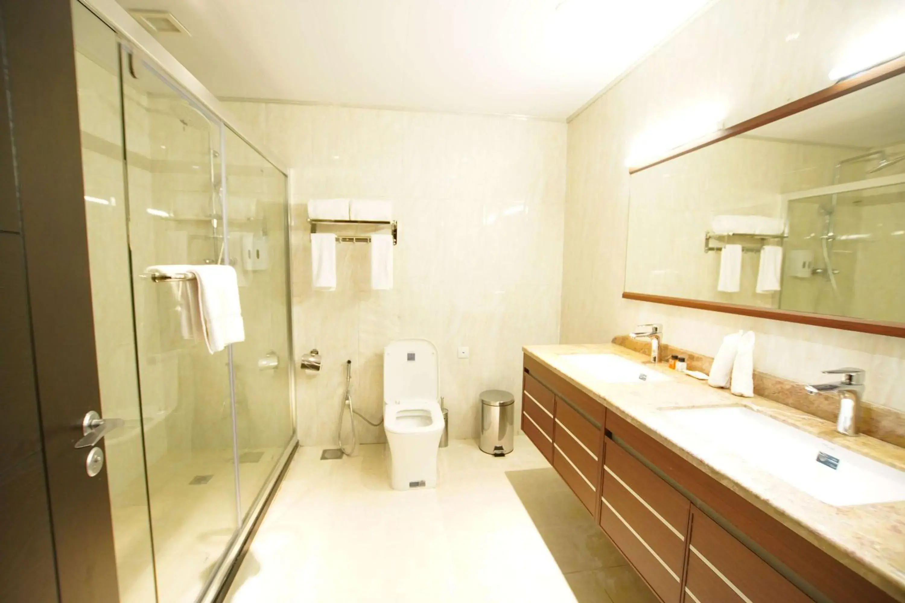 Bathroom in Best Western Premier Dynasty