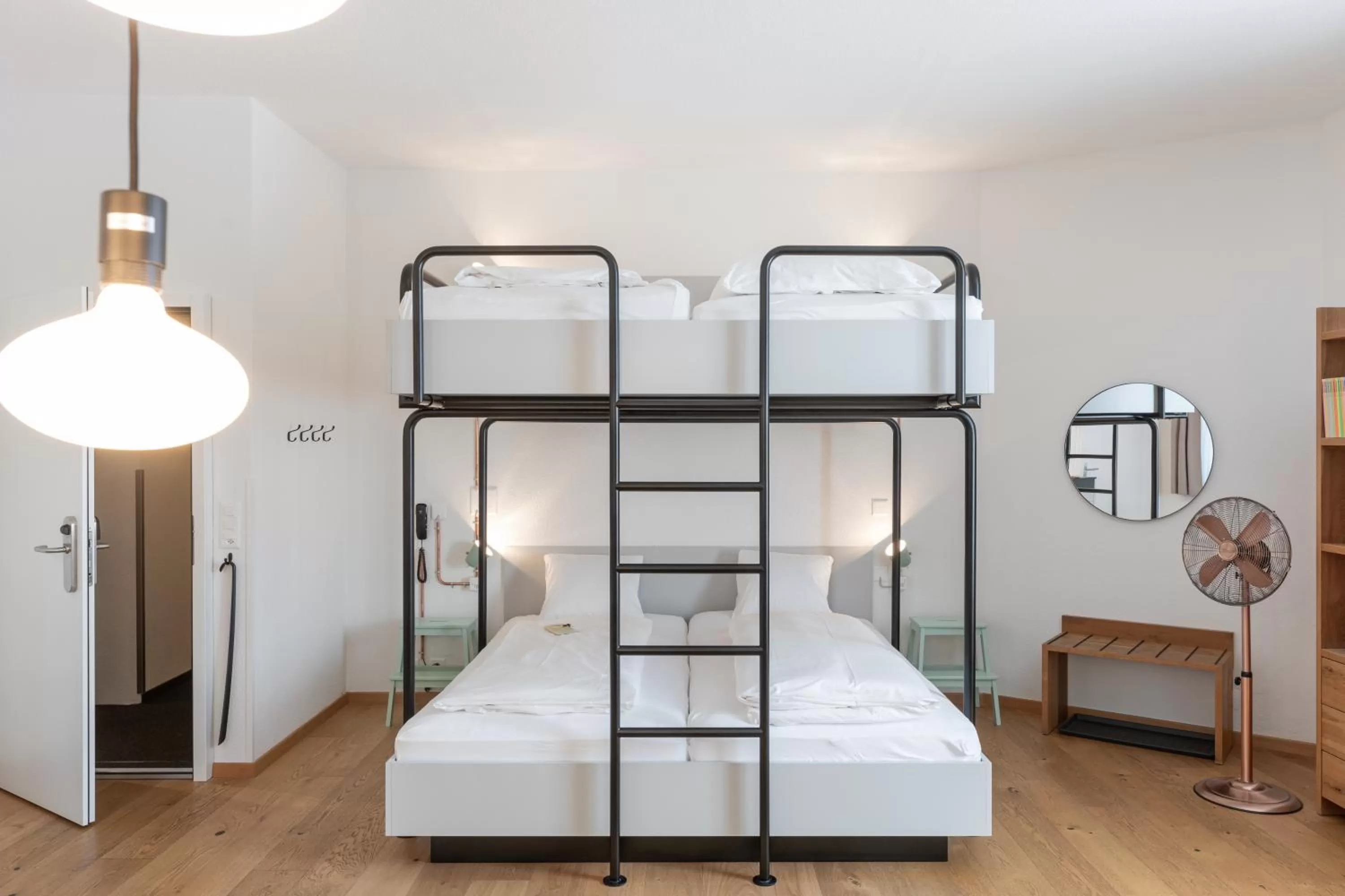 Bed in Alpenblick Bern - kind of a hotel