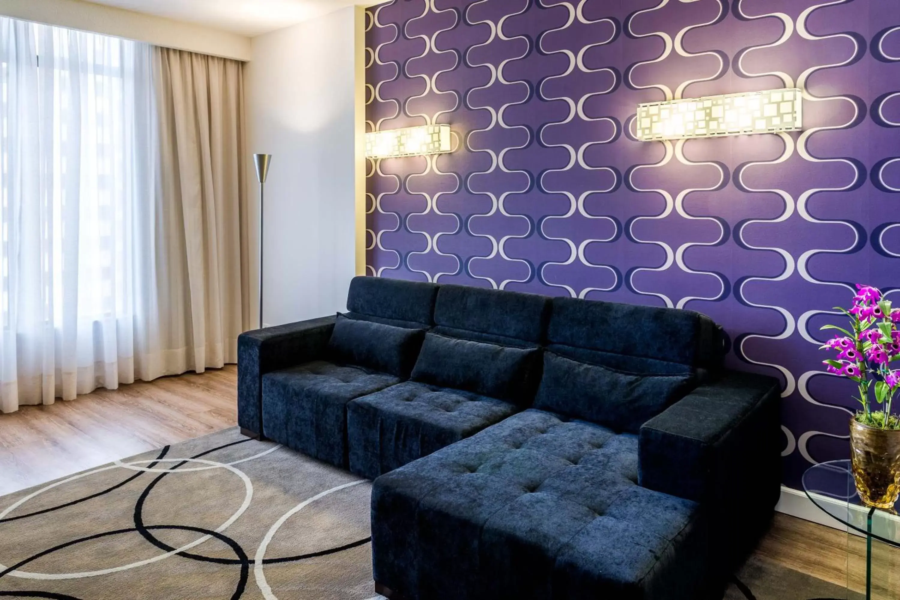 Living room, Lounge/Bar in Radisson Hotel Curitiba