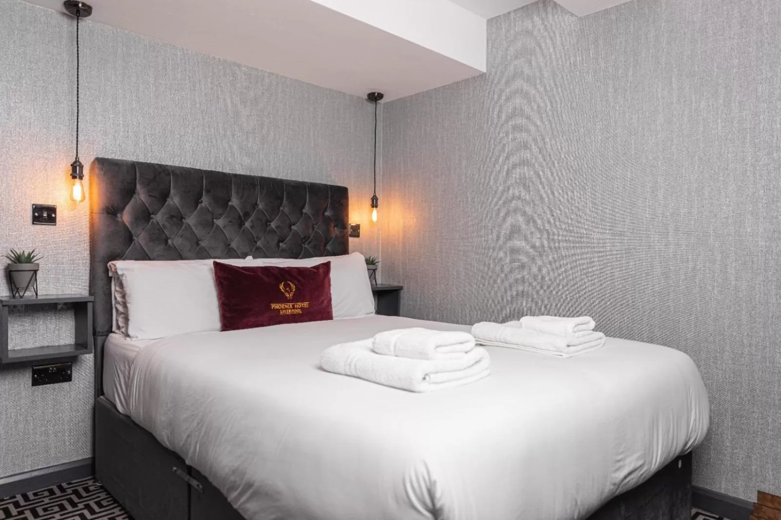 Bed in Phoenix Hotel Liverpool