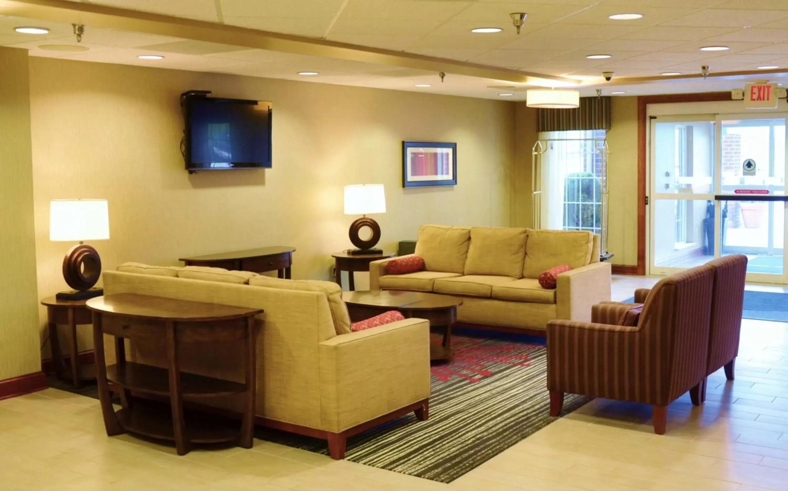 Property building, Seating Area in Holiday Inn Express Hotel & Suites Center Township, an IHG Hotel