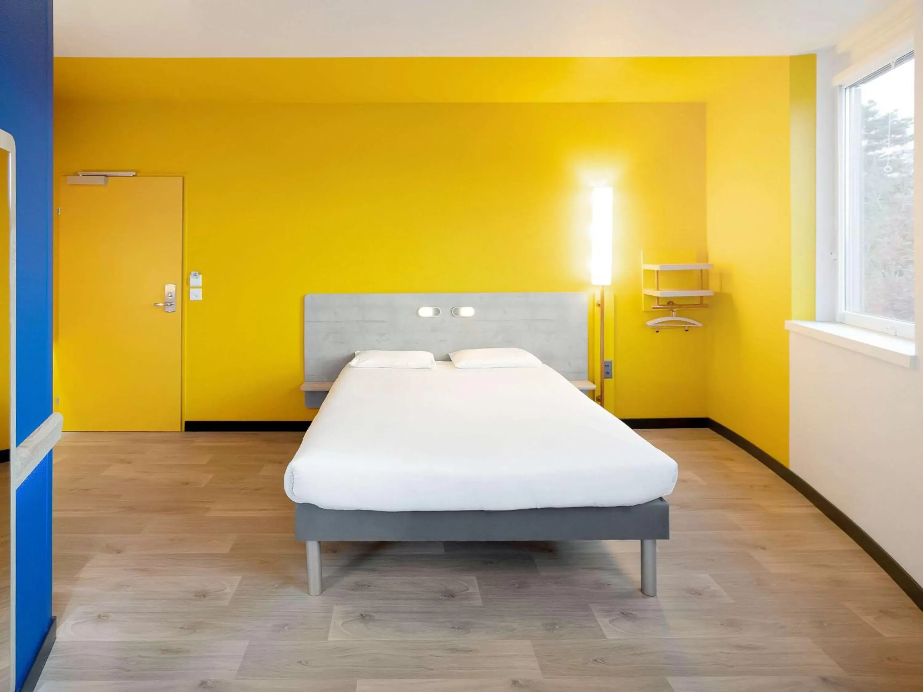 Photo of the whole room, Bed in ibis budget Genève Aéroport