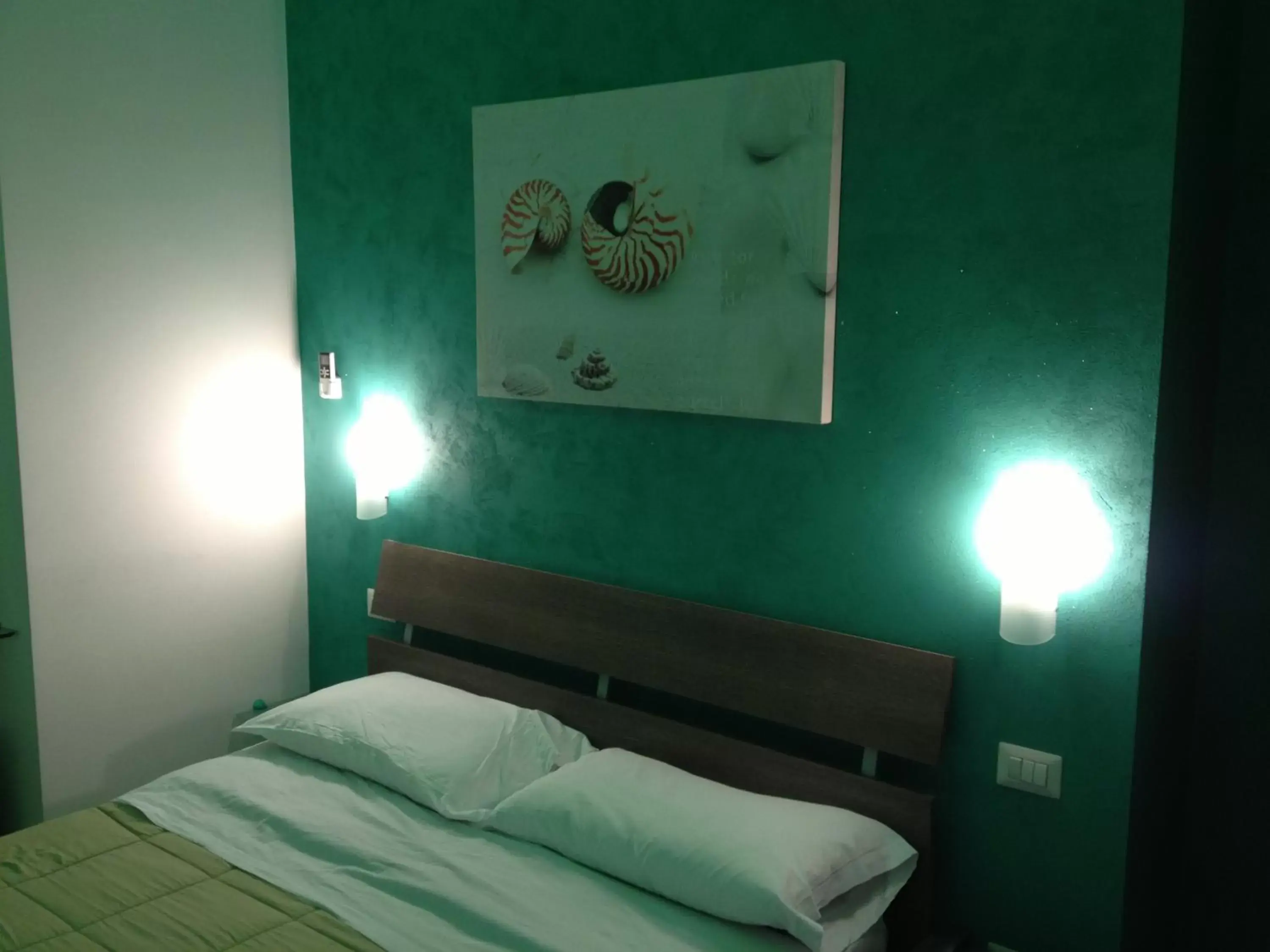 Decorative detail, Bed in Mergellina Resort