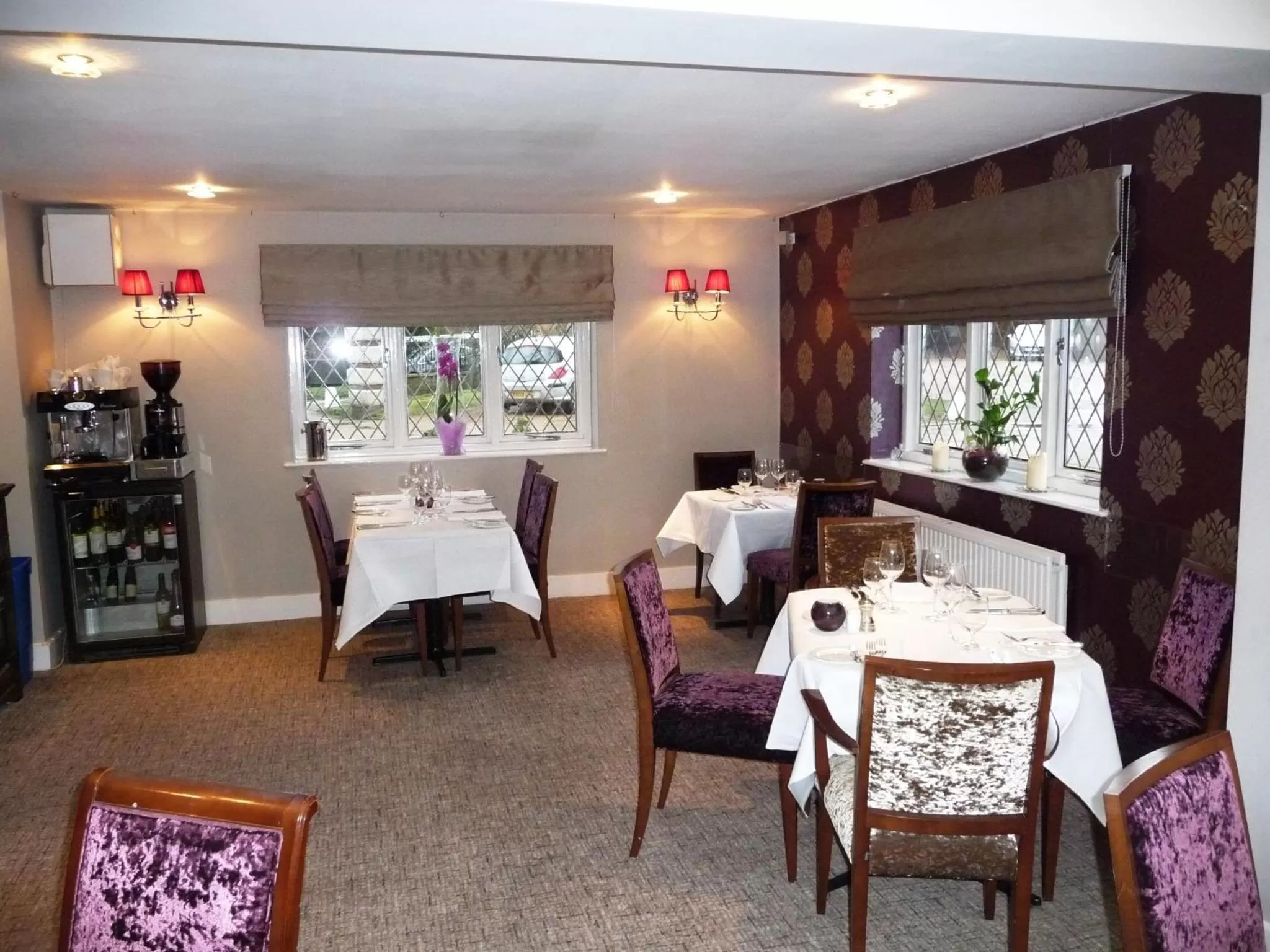 Restaurant/places to eat in Boxmoor Lodge Hotel