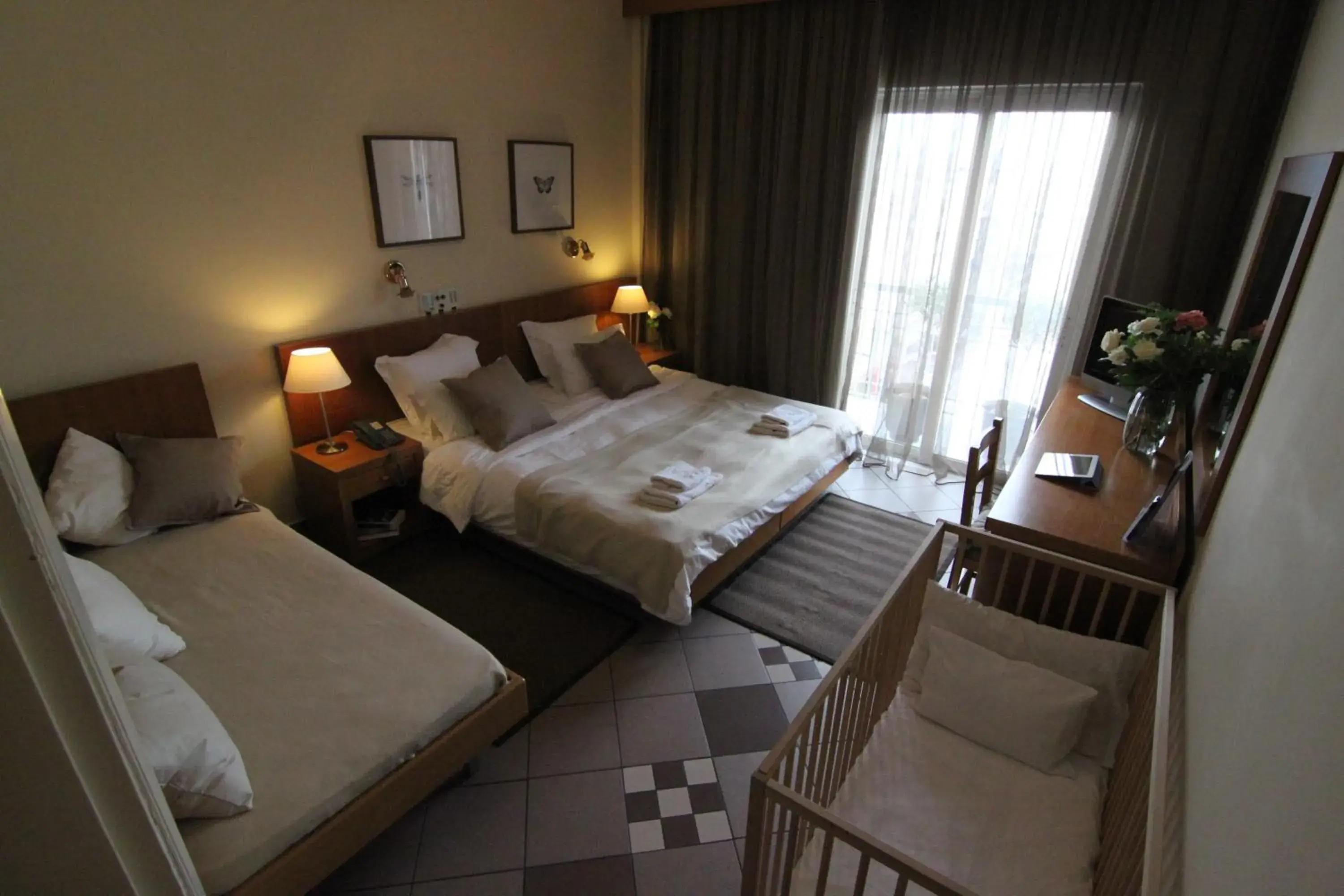 Photo of the whole room, Bed in Achillion Hotel