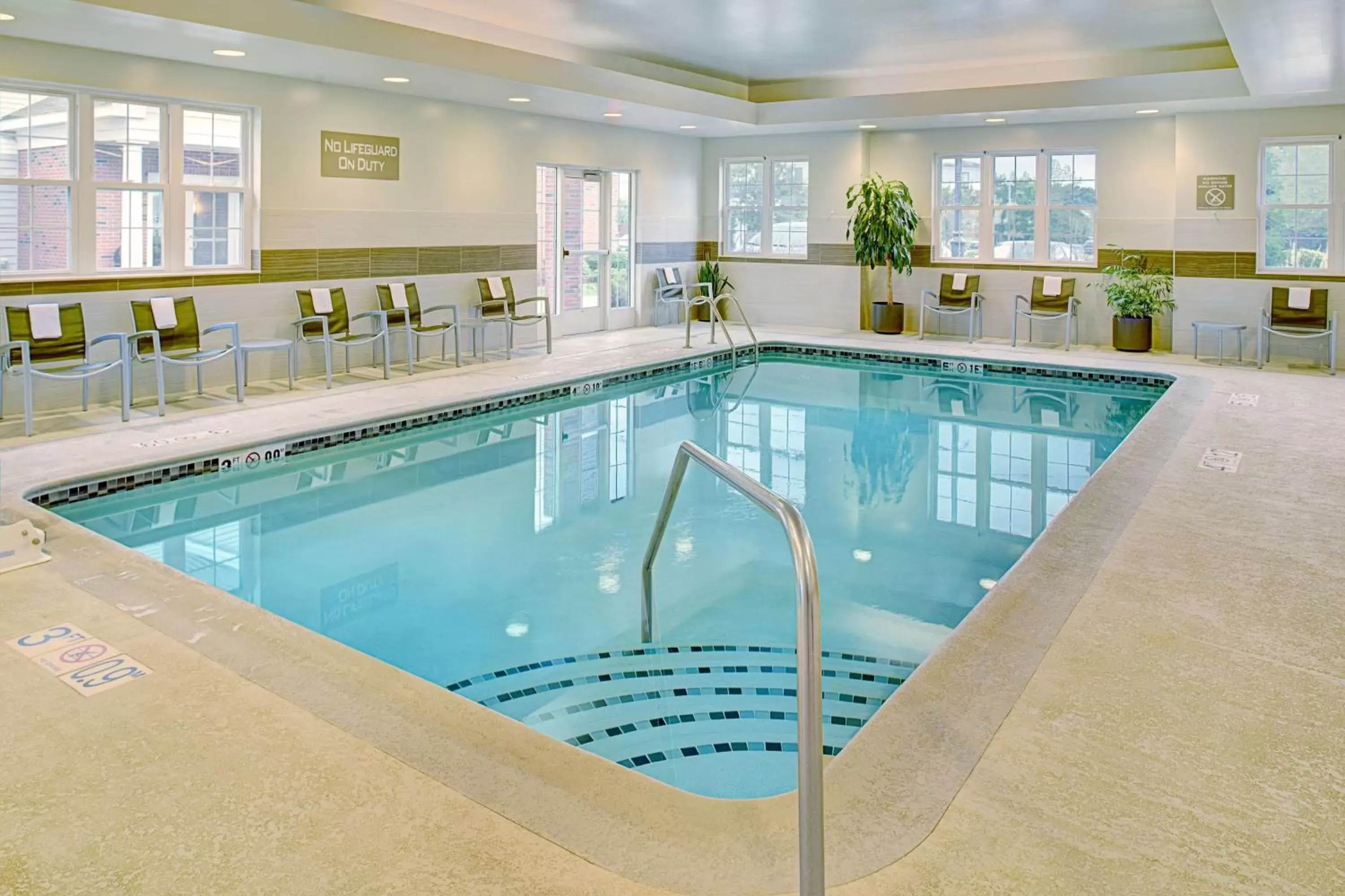 Pool view, Swimming Pool in Homewood Suites by Hilton Manchester/Airport