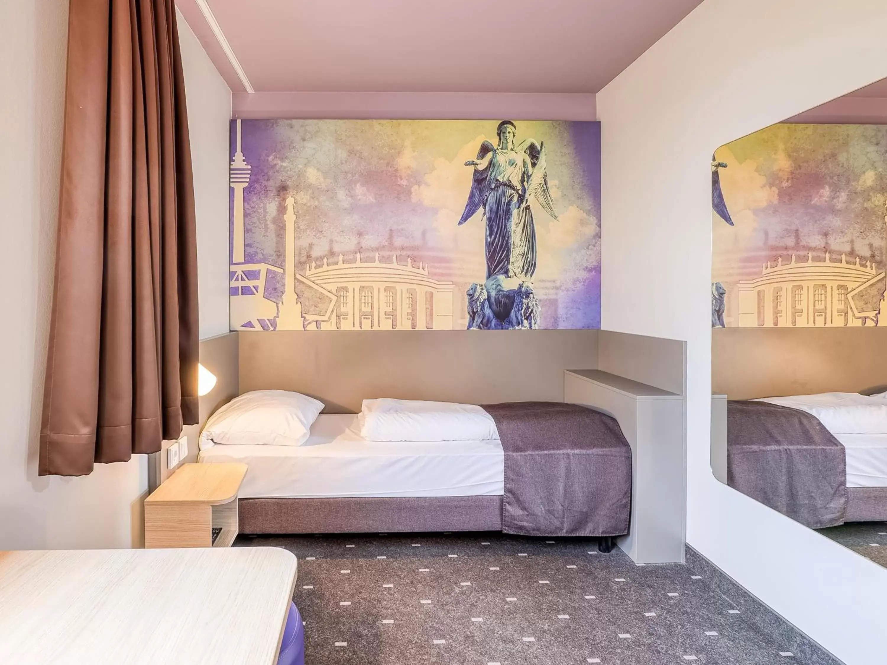 Photo of the whole room, Bed in B&B Hotel Stuttgart-Vaihingen