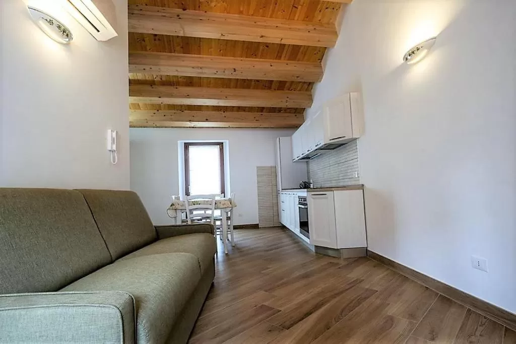 Other in IL MASCHERONE