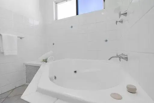 Shower, Bathroom in Sarayi Boutique Hotel