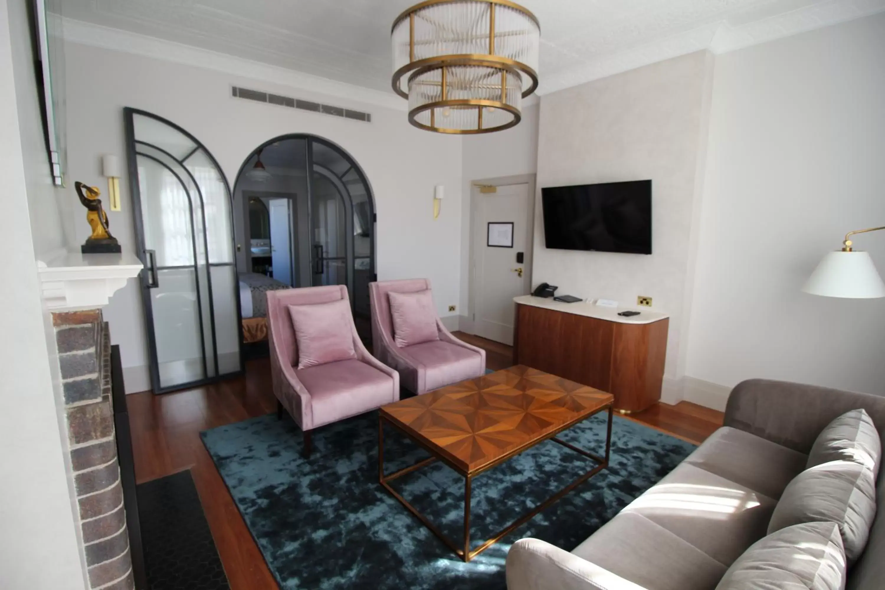 Living room, Seating Area in Tattersalls Hotel