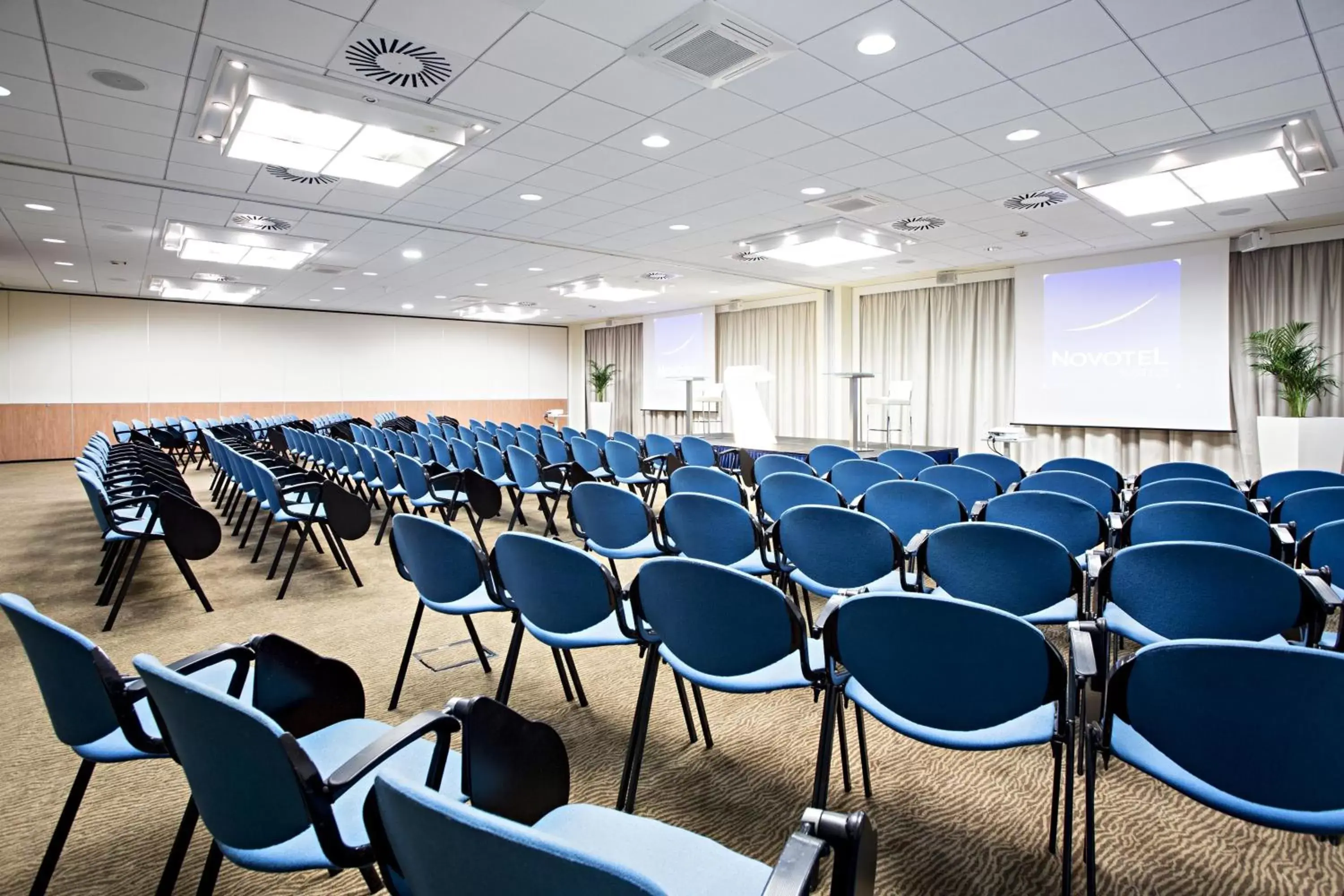 Business facilities in Novotel Milano Nord Ca' Granda