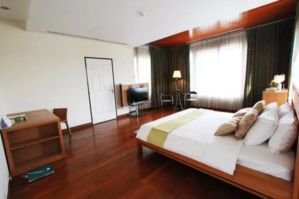 Executive King Suite in Pattana Sports Resort - SHA Extra Plus