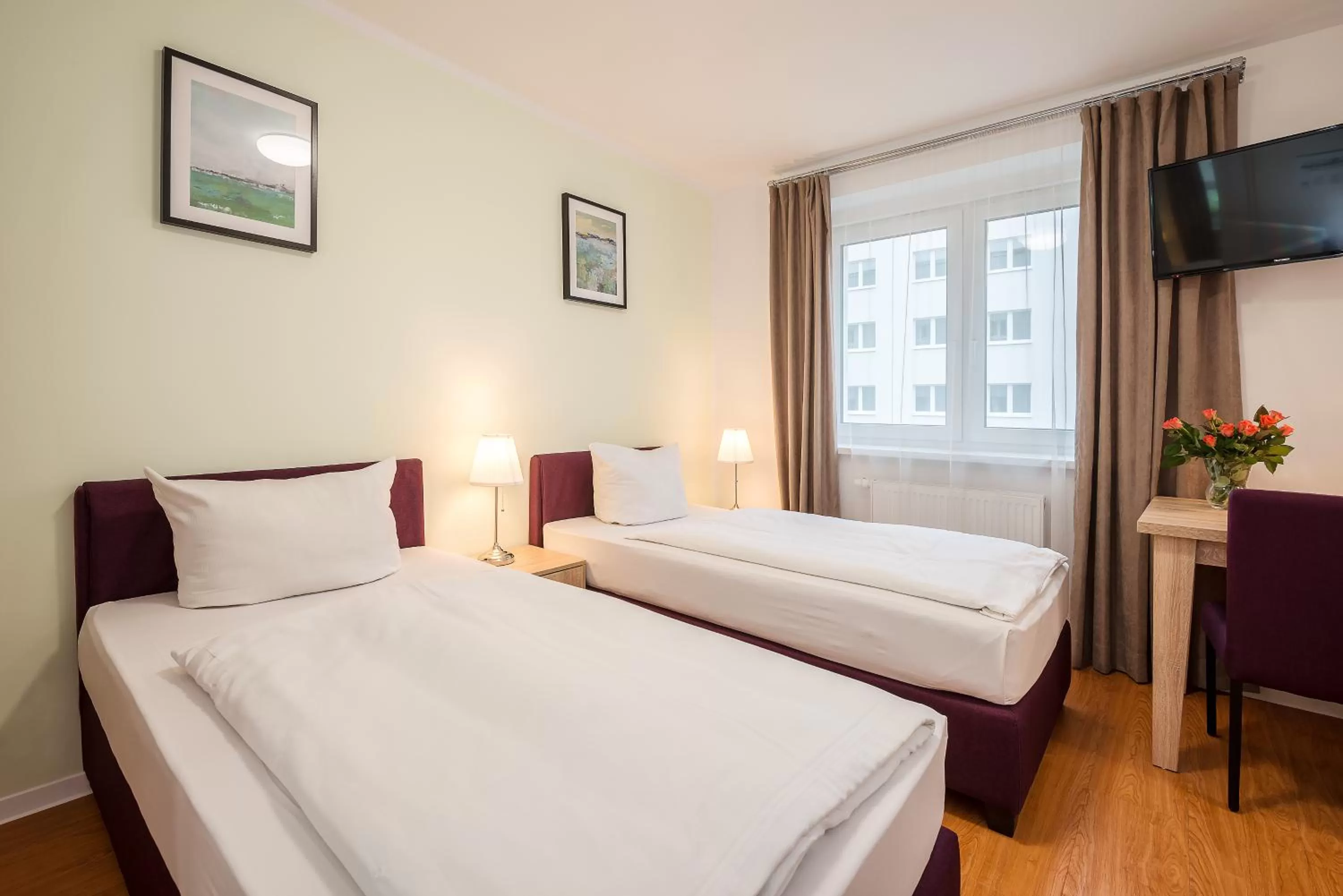 Photo of the whole room, Bed in Hotel City Green Berlin