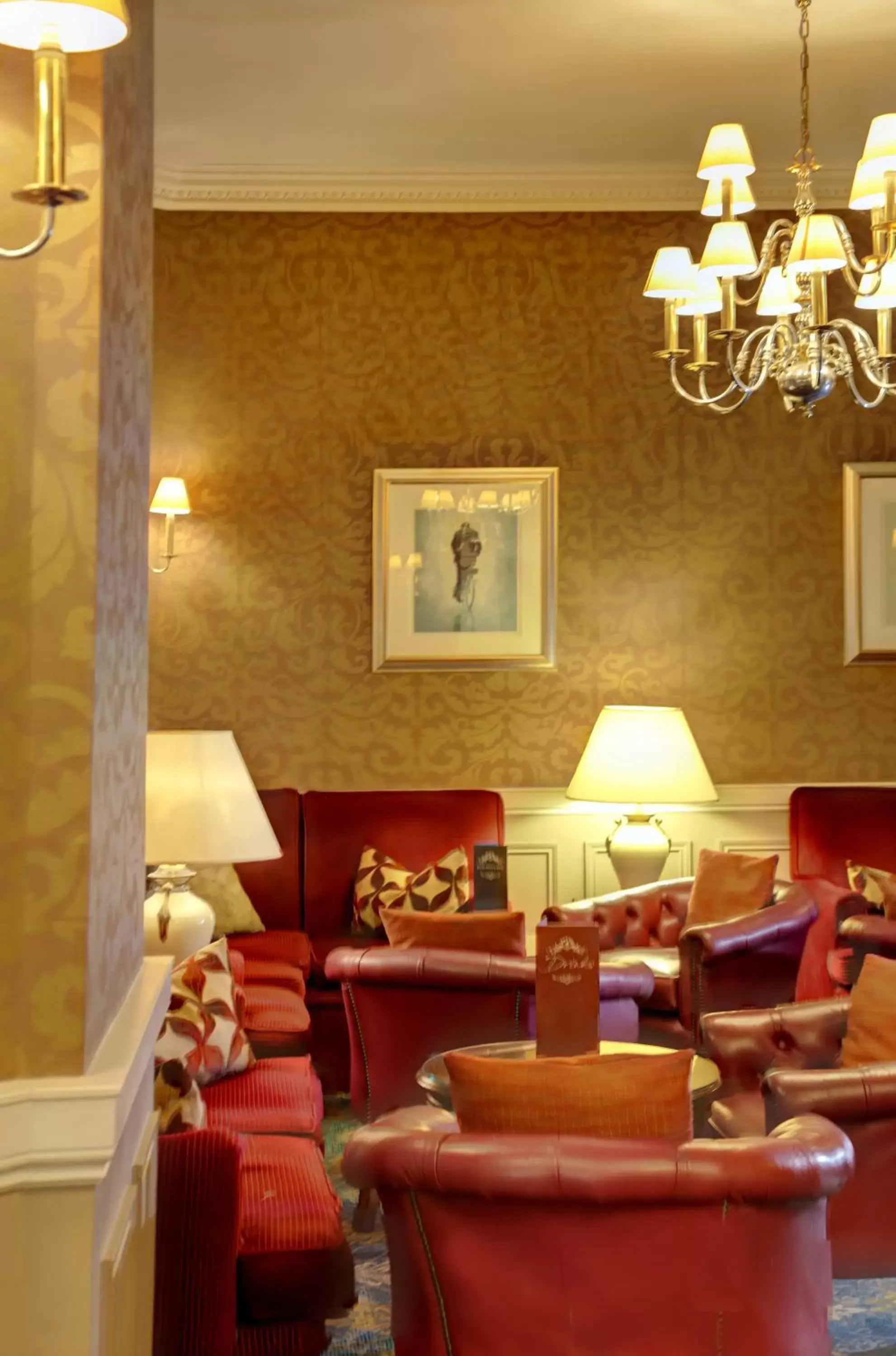 Lounge or bar, Seating Area in Norfolk Royale Hotel