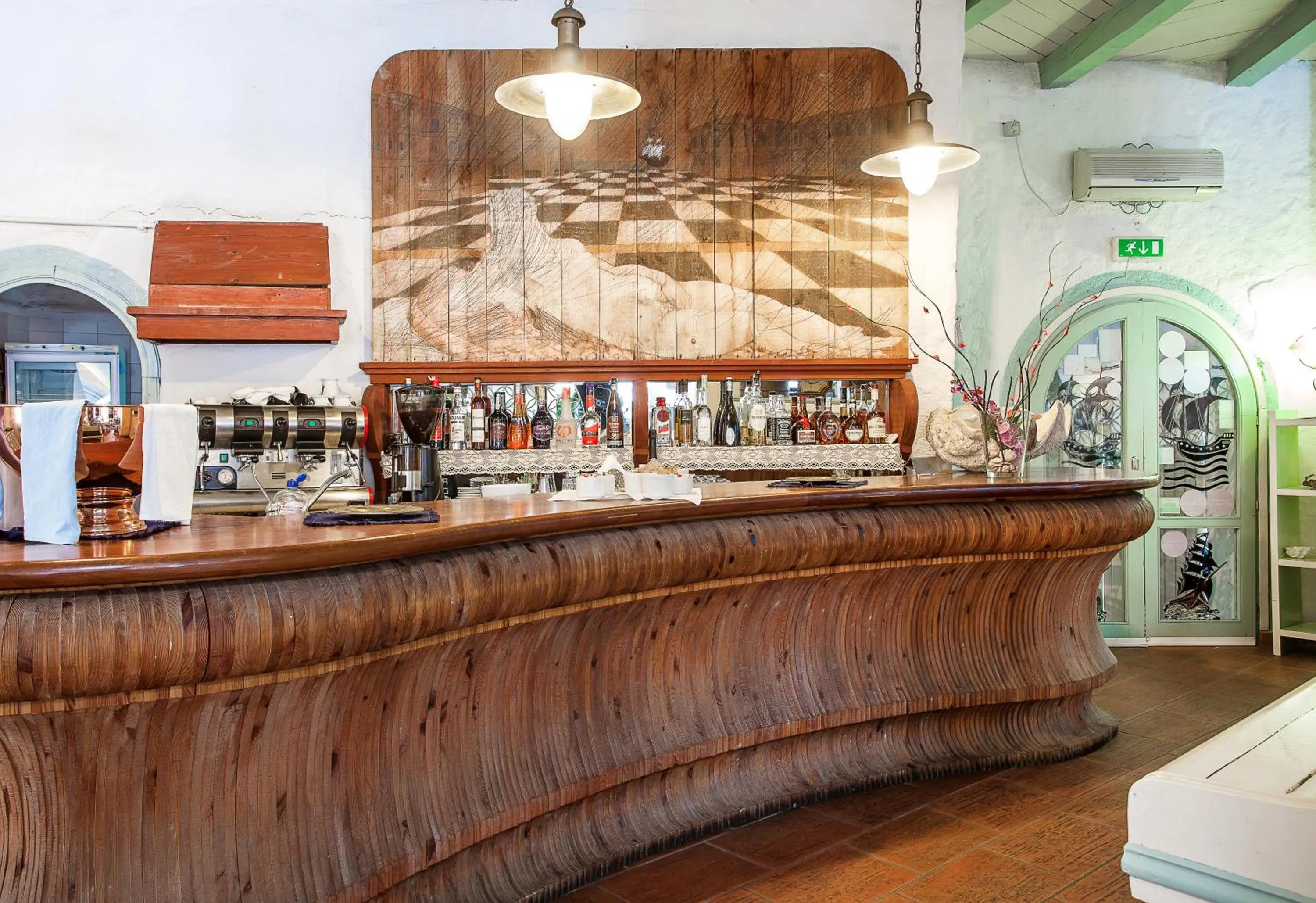 Lounge or bar in Hotel Stefania Boutique Hotel by the Beach