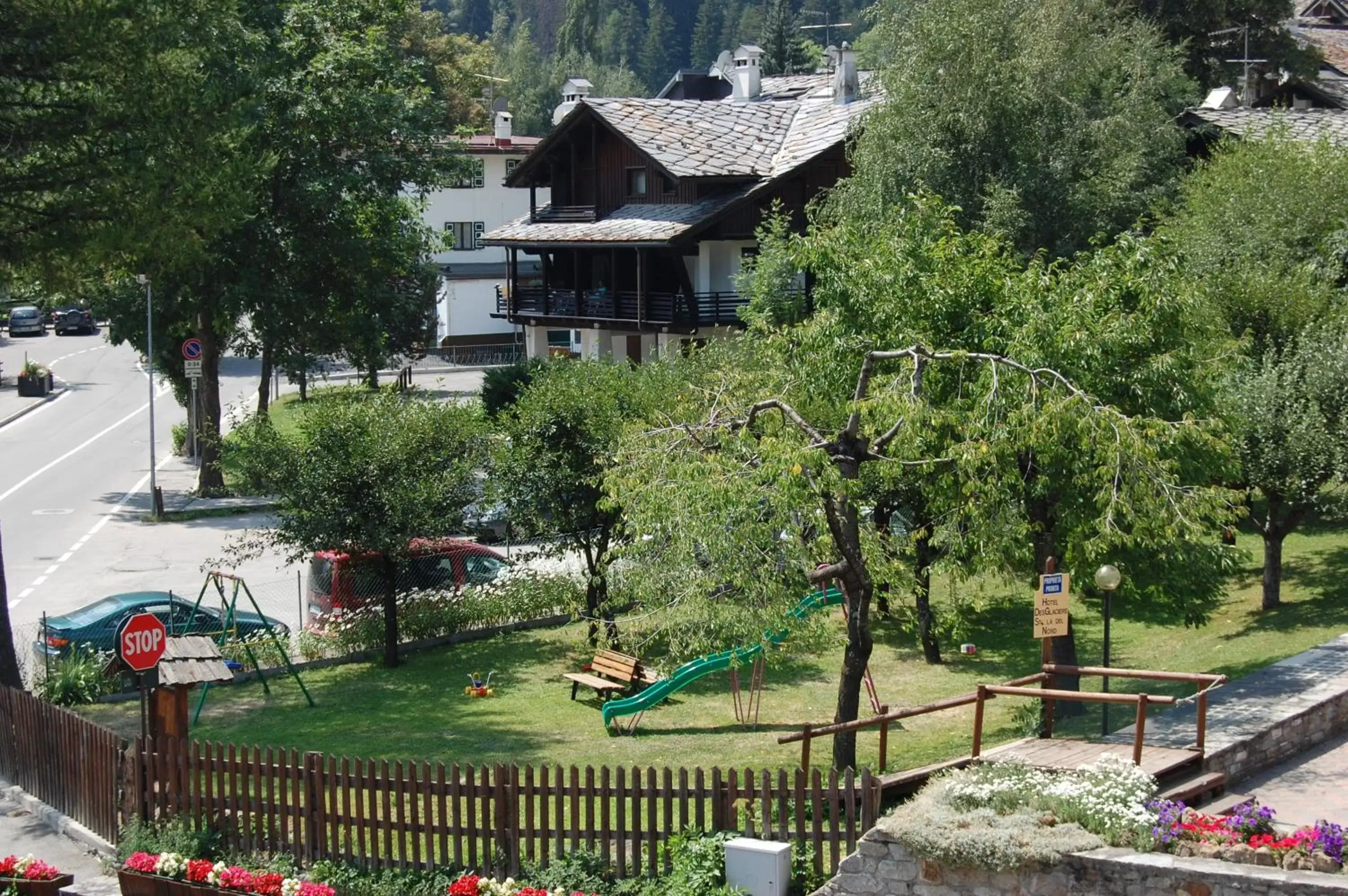 Children play ground in Hotel Des Glaciers