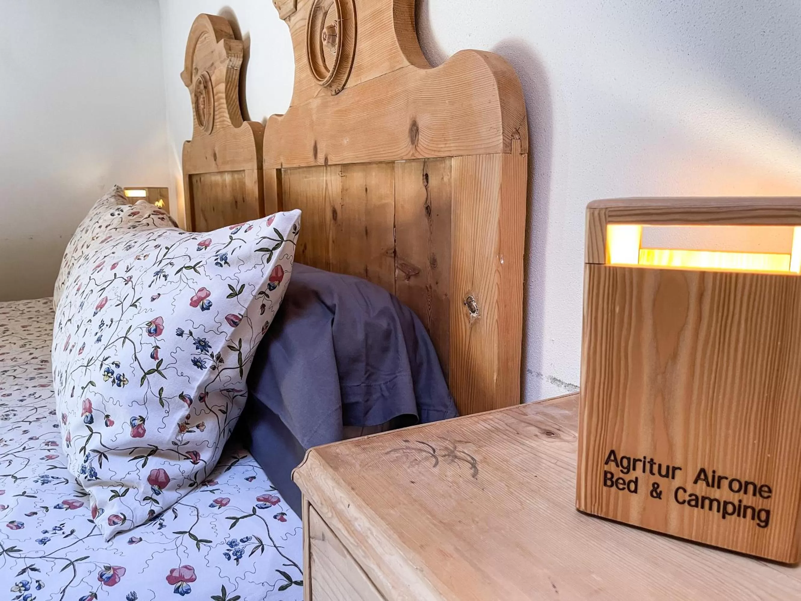 Decorative detail, Bed in Agritur Airone Bed & Camping