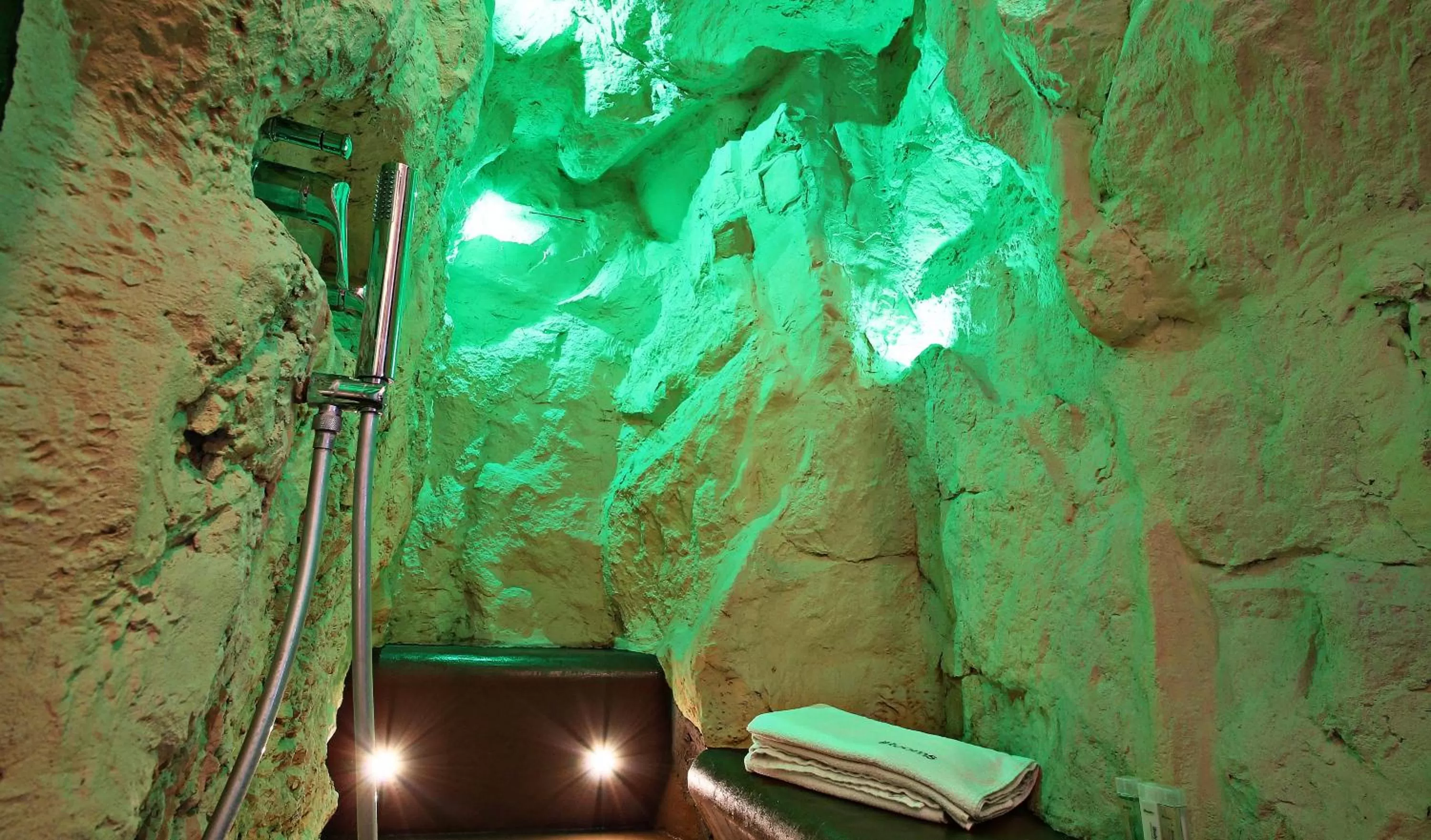 Photo of the whole room in iRooms Pantheon