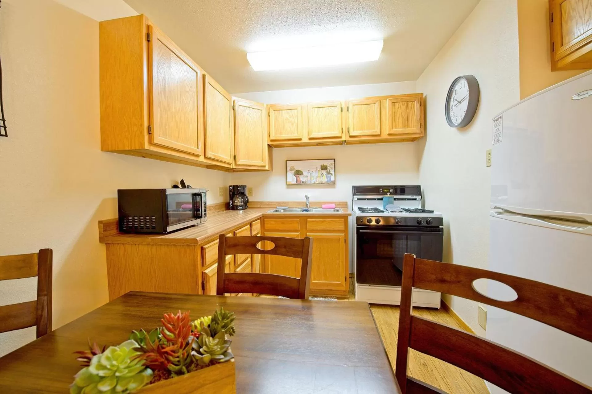 Kitchen or kitchenette, Kitchen/Kitchenette in Sitzmark Sports Lodge