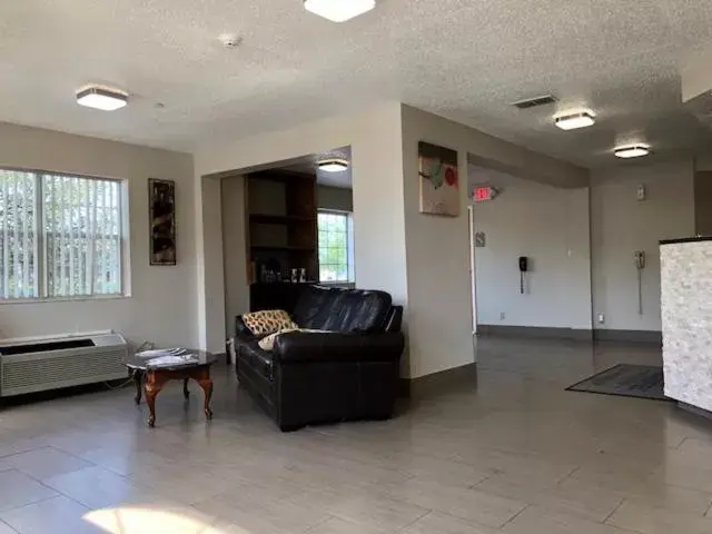 Lobby or reception in Microtel Inn by Wyndham - Murfreesboro Lobby or reception in Microtel Inn by Wyndham - Murfreesboro