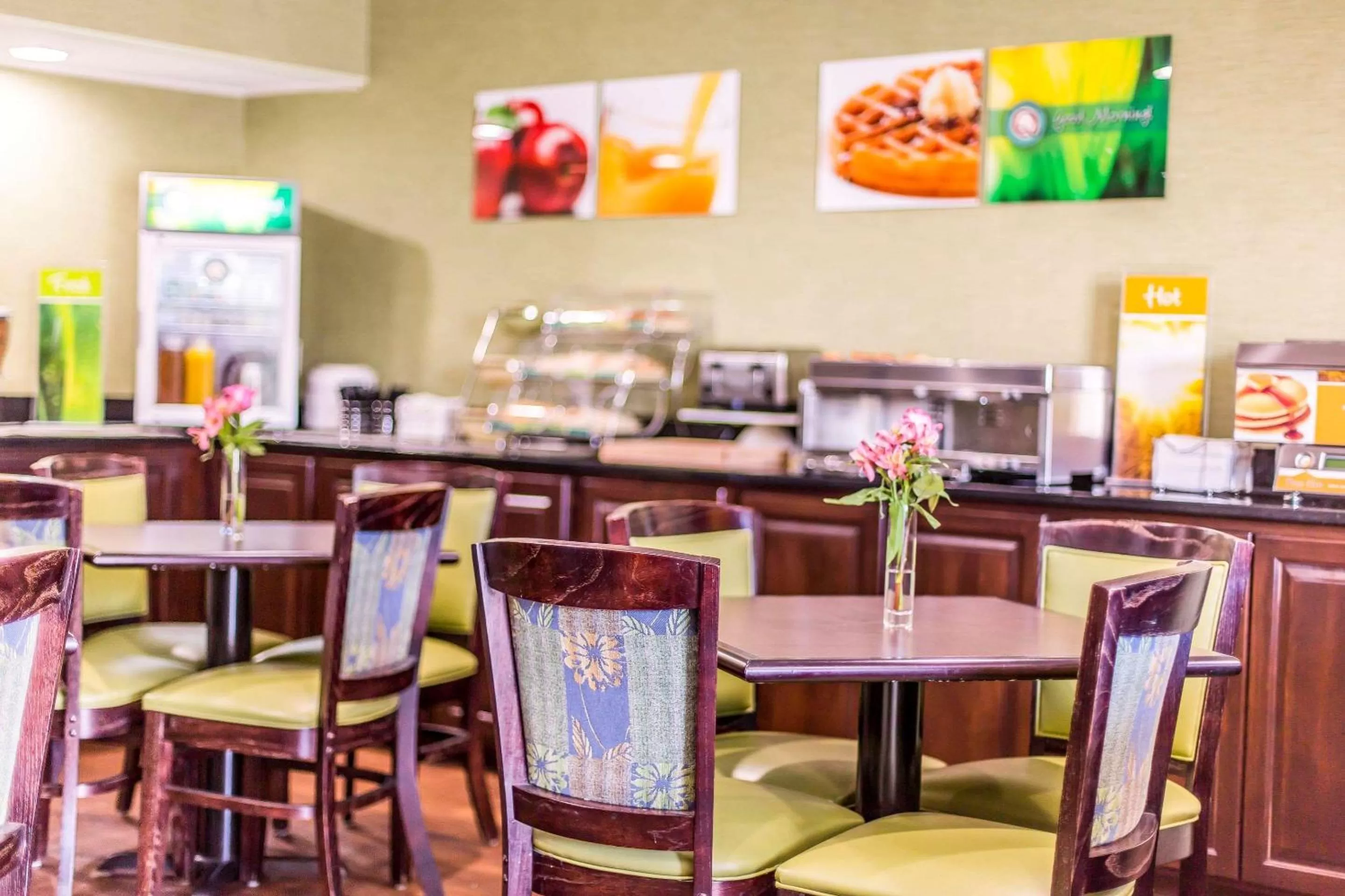 Restaurant/Places to Eat in Quality Inn Cedartown