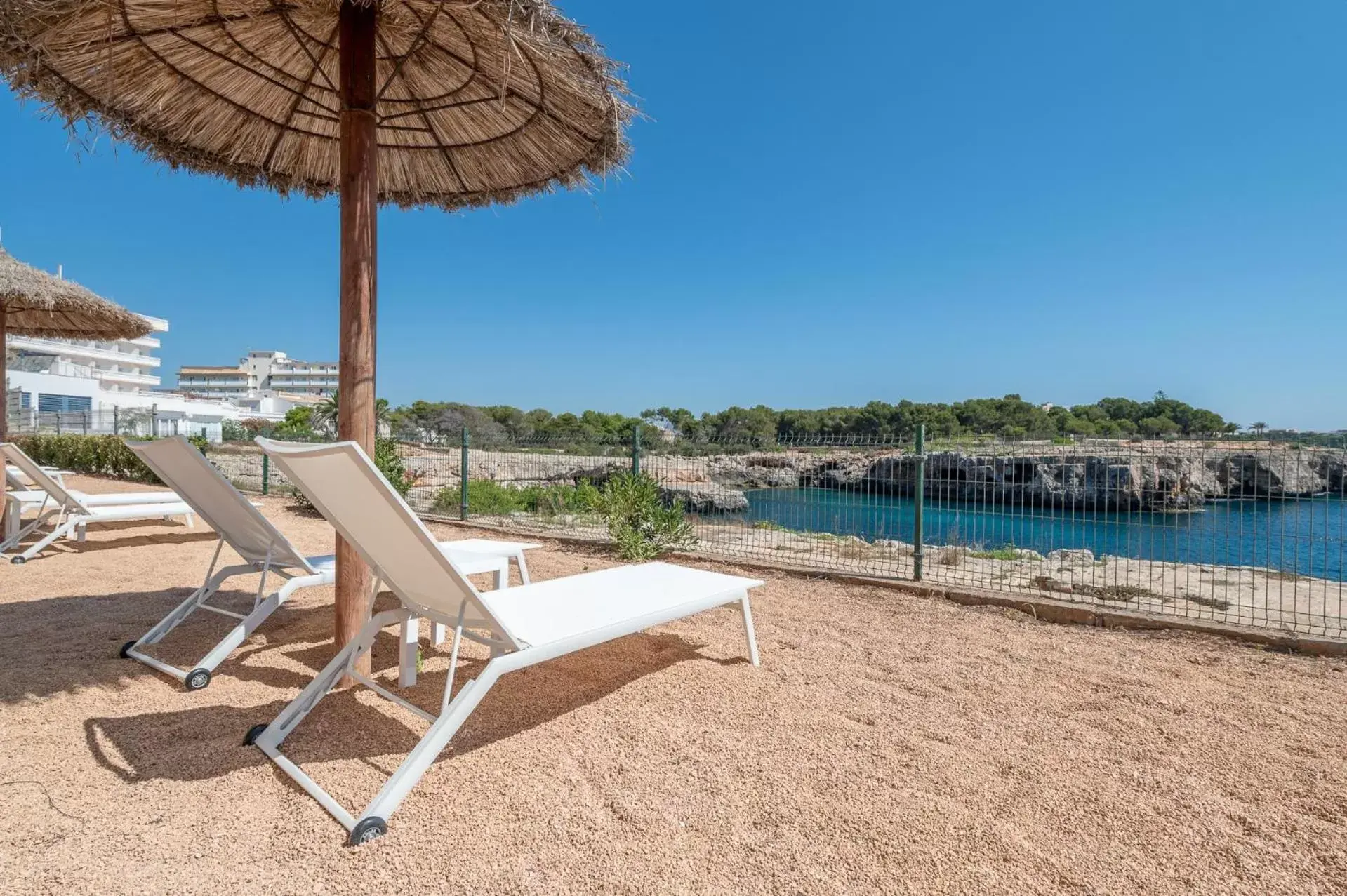 Nearby landmark, Beach in Orange Colom - Seaside Apartments