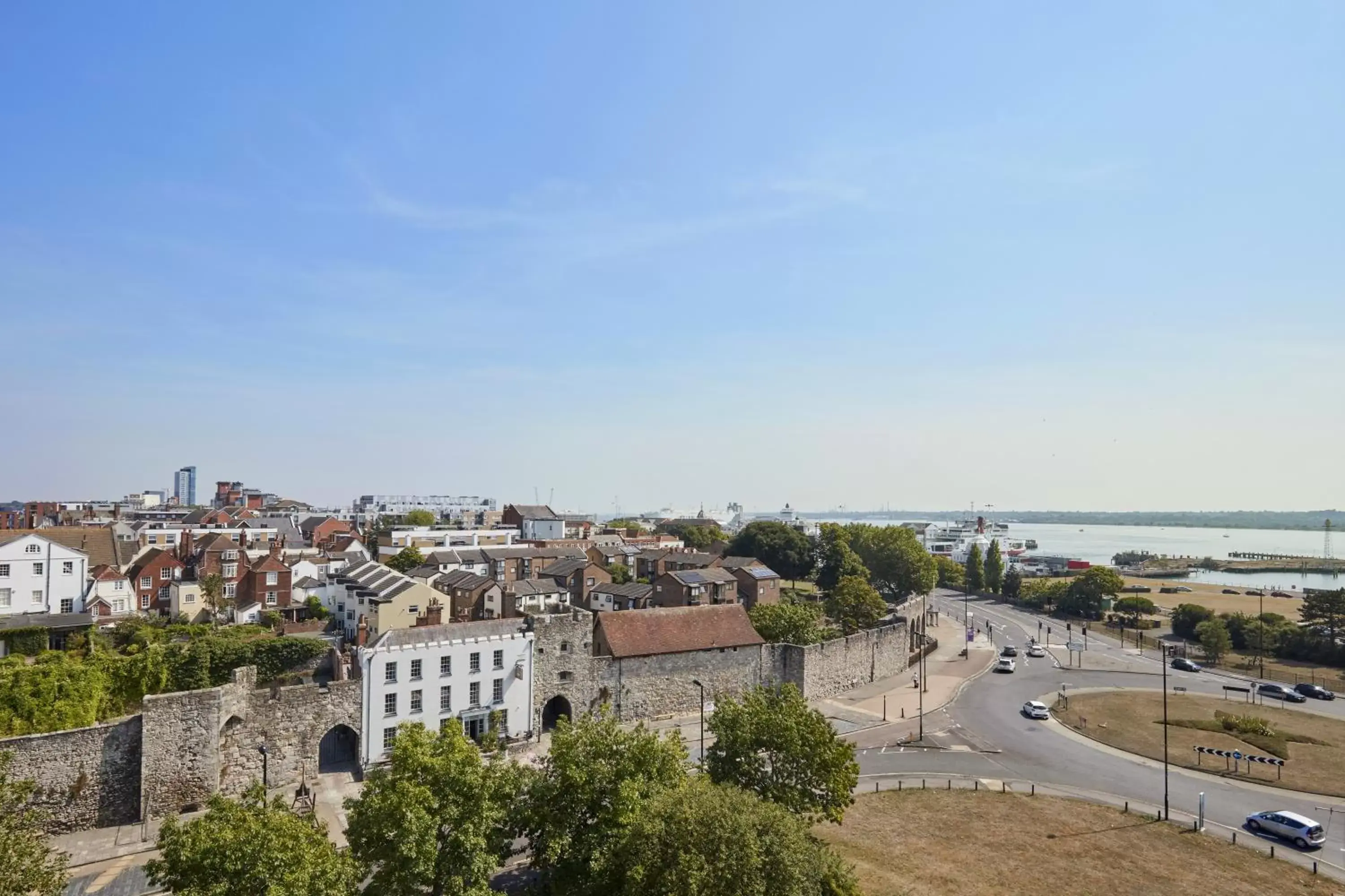 Superior Double Room in Leonardo Royal Southampton Grand Harbour Superior Double Room in Leonardo Royal Southampton Grand Harbour