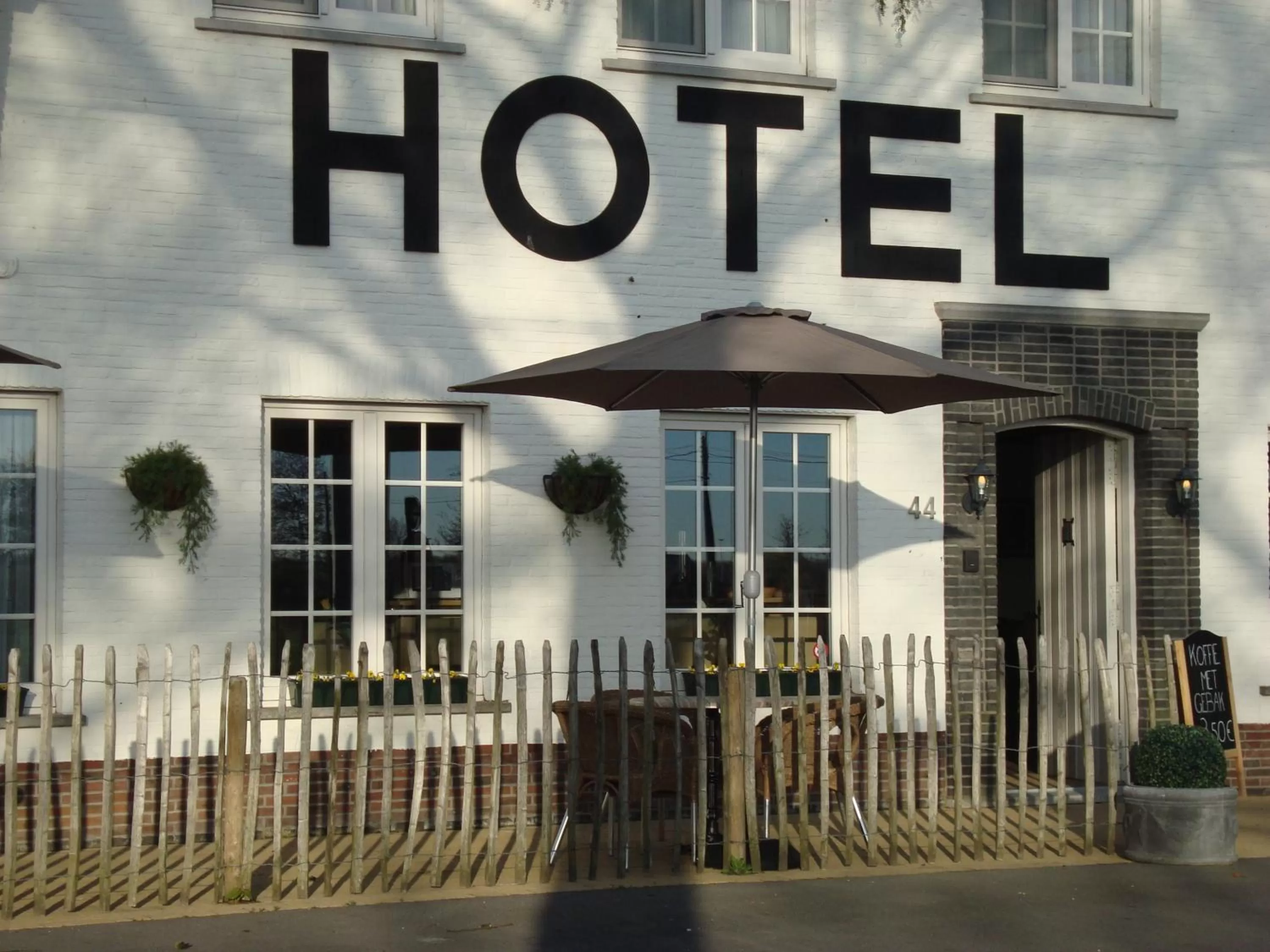 Facade/entrance in Hotel Amaryllis