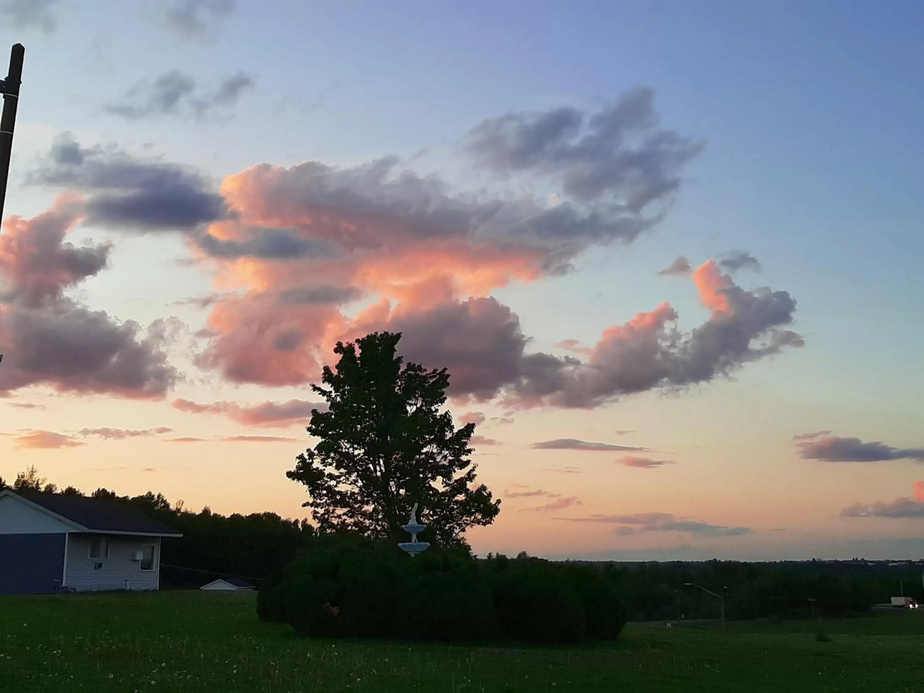 Natural landscape, Sunrise/Sunset in Howard Johnson by Wyndham Woodstock NB