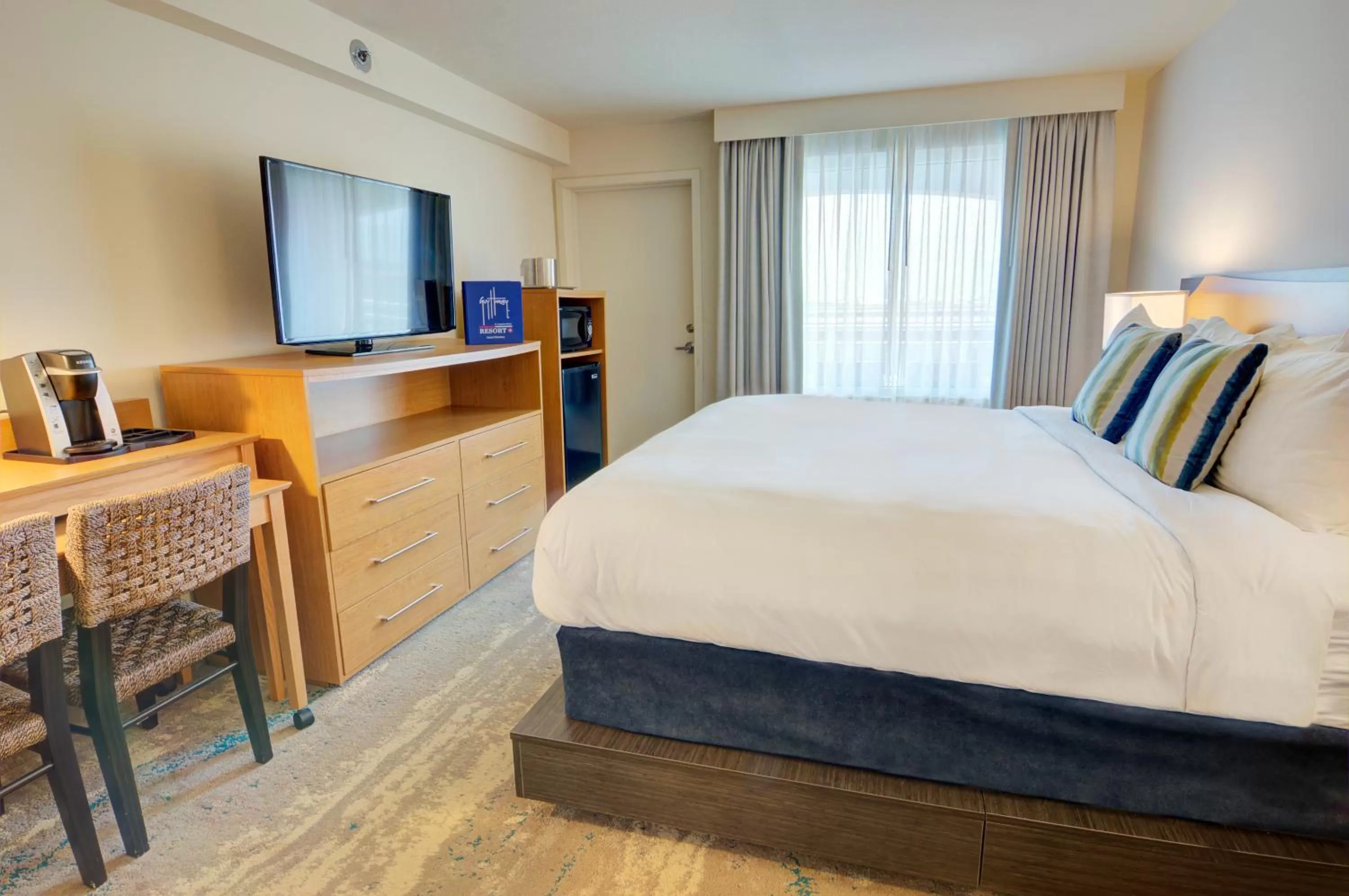 Photo of the whole room, Bed in Guy Harvey Resort on Saint Augustine Beach