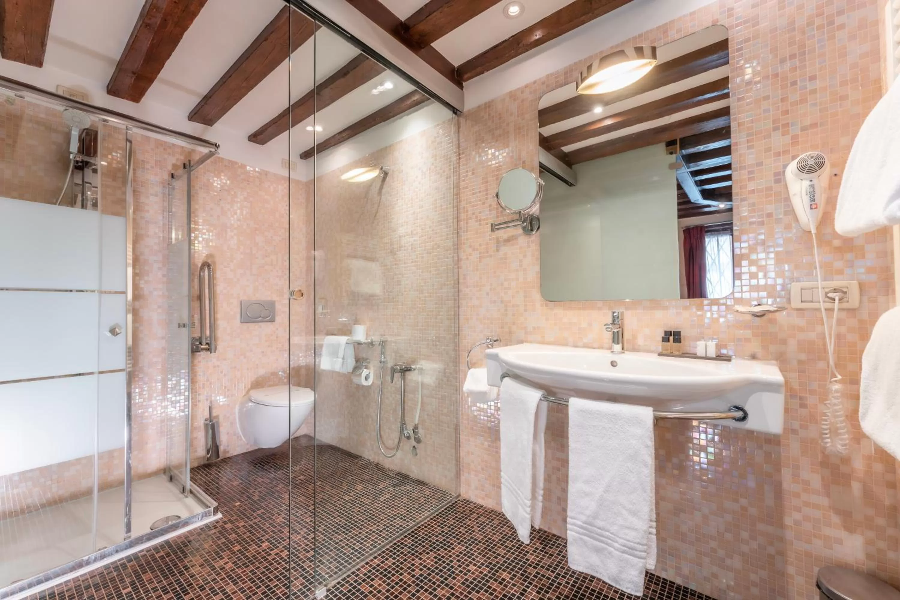 Bathroom in Sogno di Giulietta e Romeo