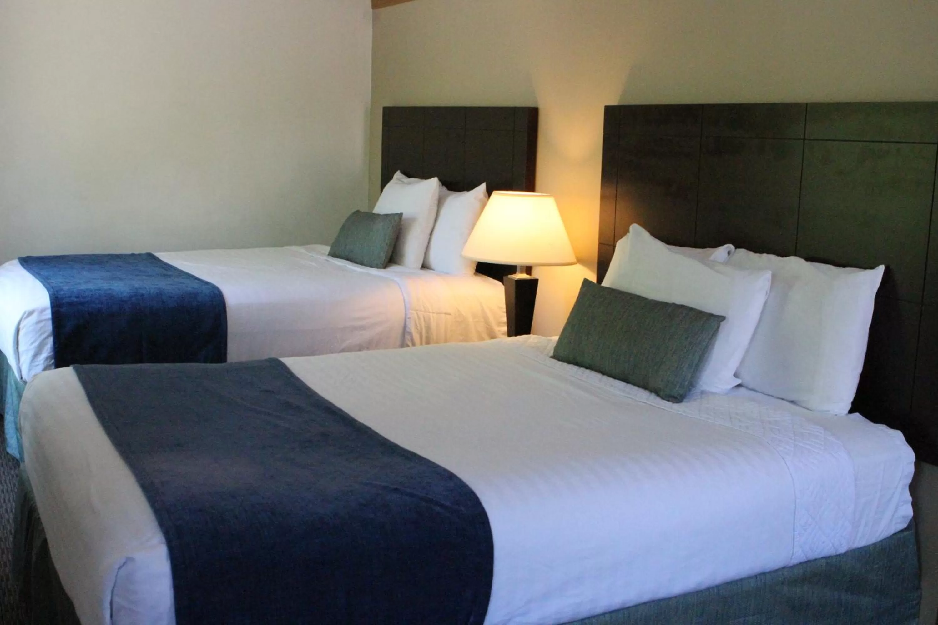 Bedroom, Bed in Bay Lodging Resort